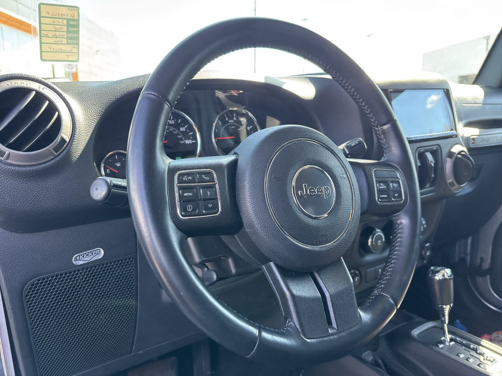 Thumbnail: 2016 Jeep Wrangler - 9