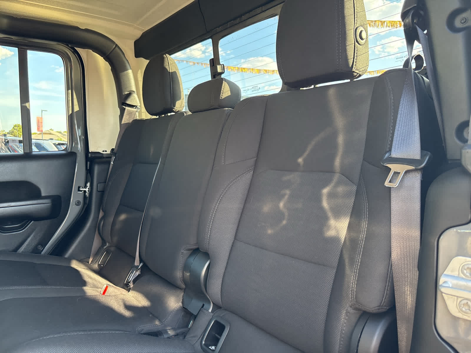 Thumbnail: 2021 Jeep Gladiator - 7