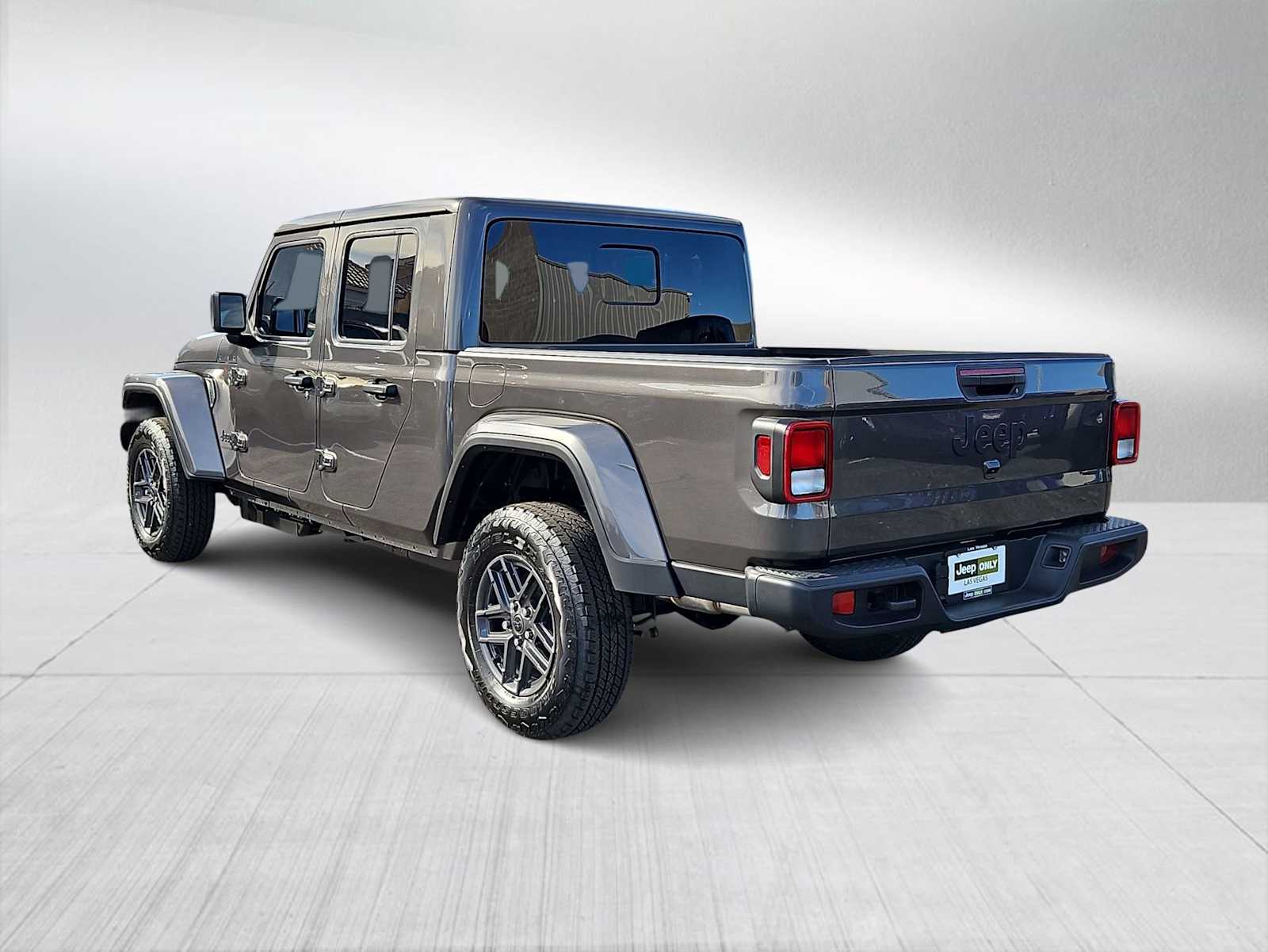 Thumbnail: 2026 Jeep Gladiator - 6