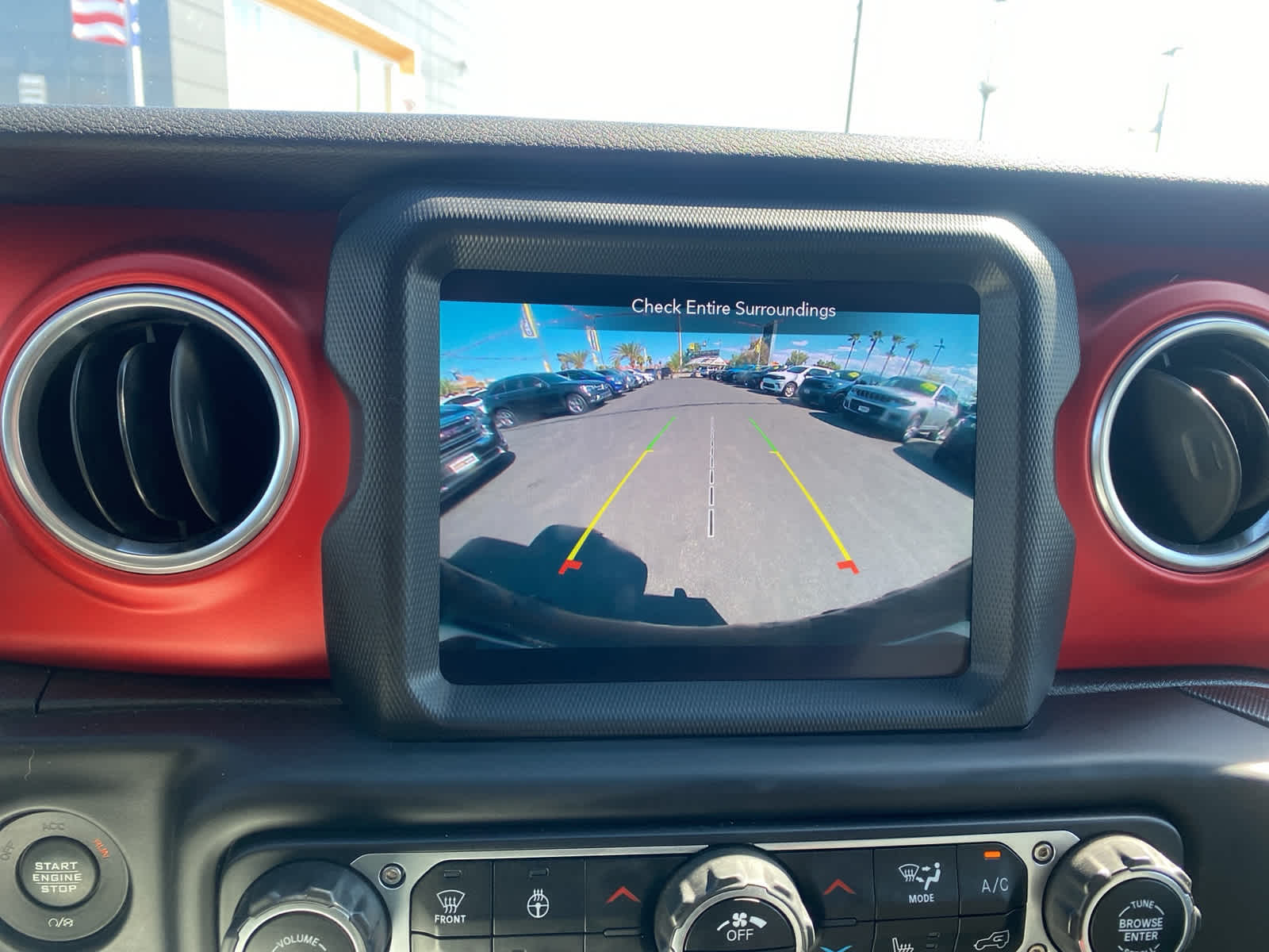 Thumbnail: 2020 Jeep Wrangler - 11