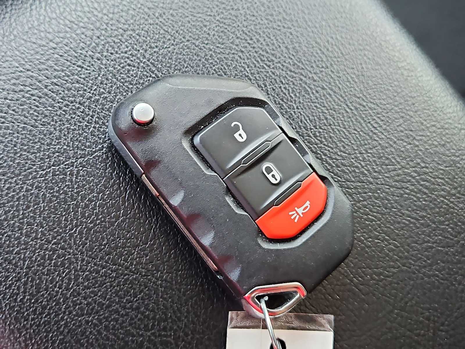 Thumbnail: 2024 Jeep Wrangler - 32