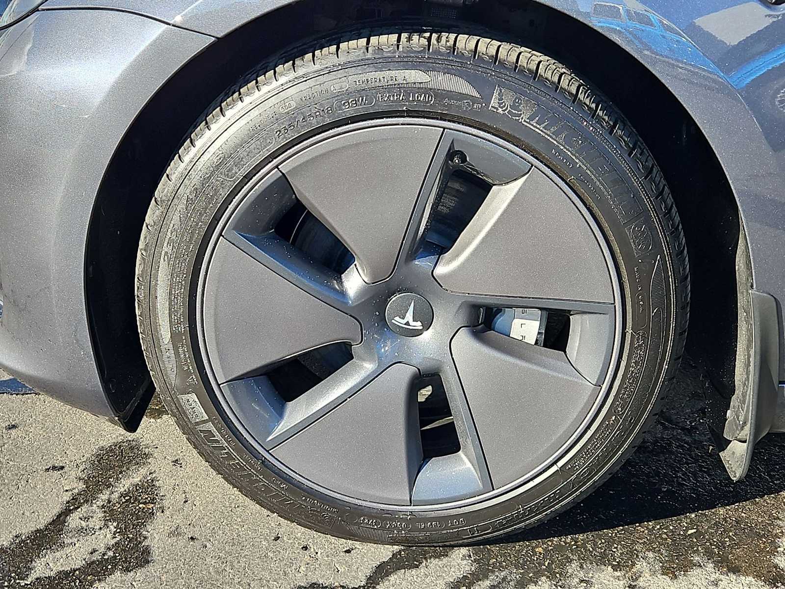 Thumbnail: 2023 Tesla Model 3 - 13