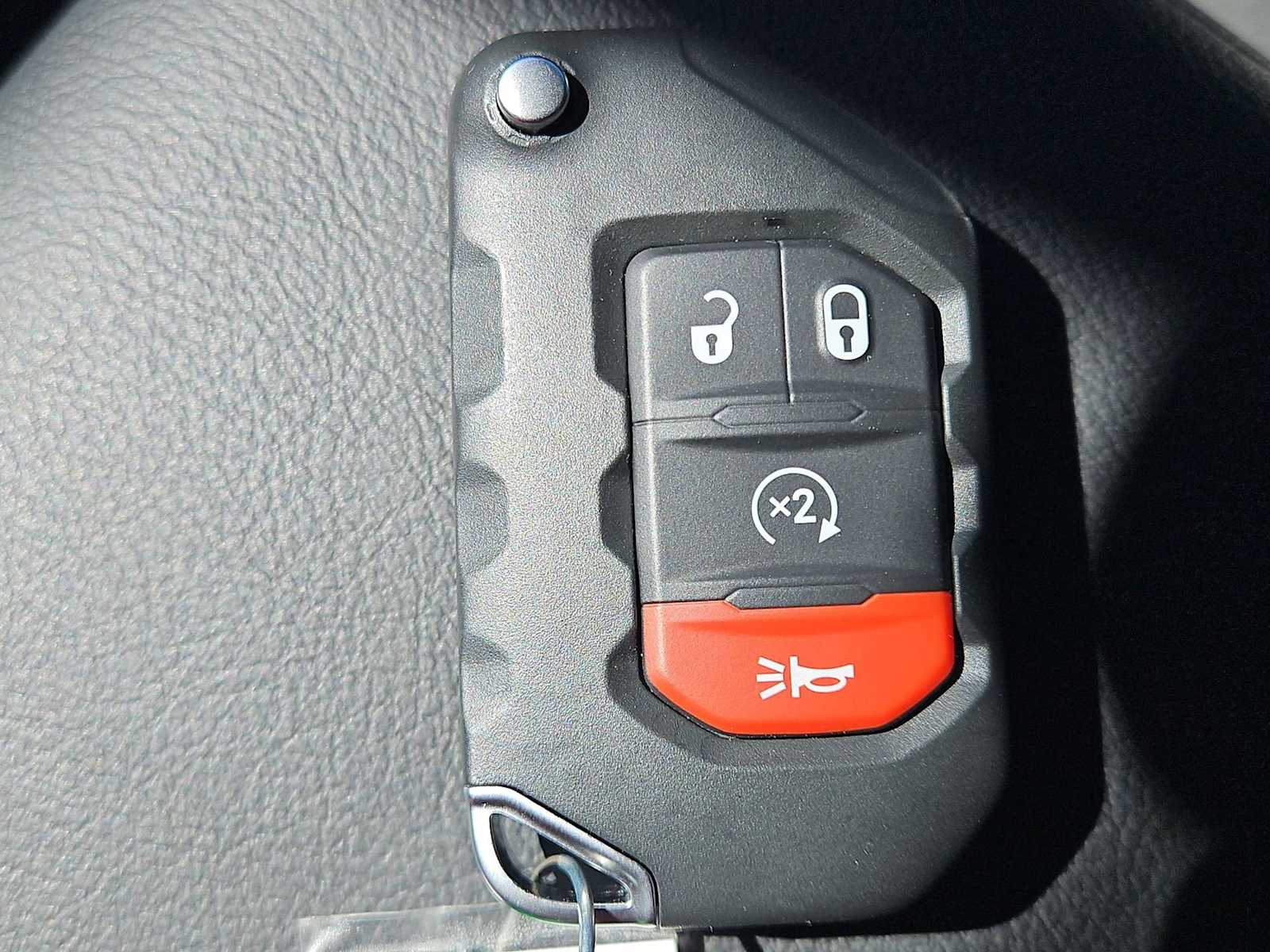 Thumbnail: 2025 Jeep Gladiator - 31