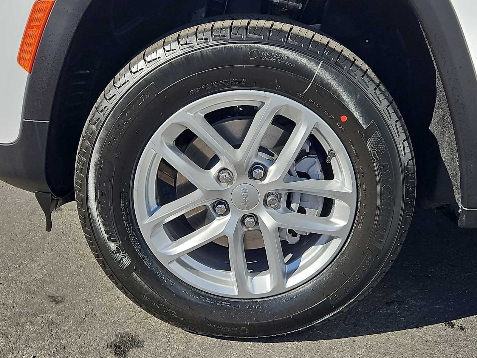 Thumbnail: 2026 Jeep Grand Cherokee - 13