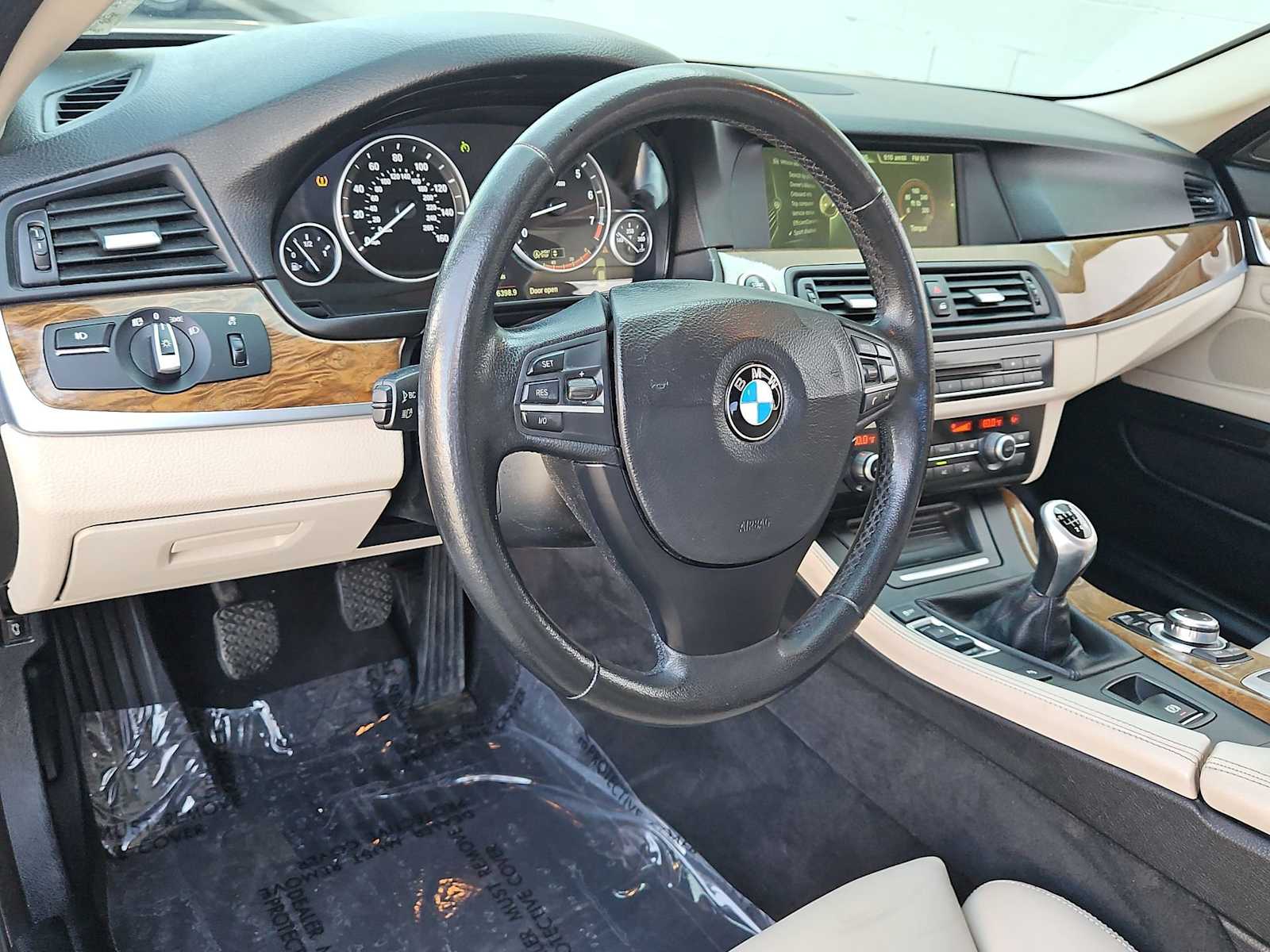 Thumbnail: 2013 BMW 5 Series - 10