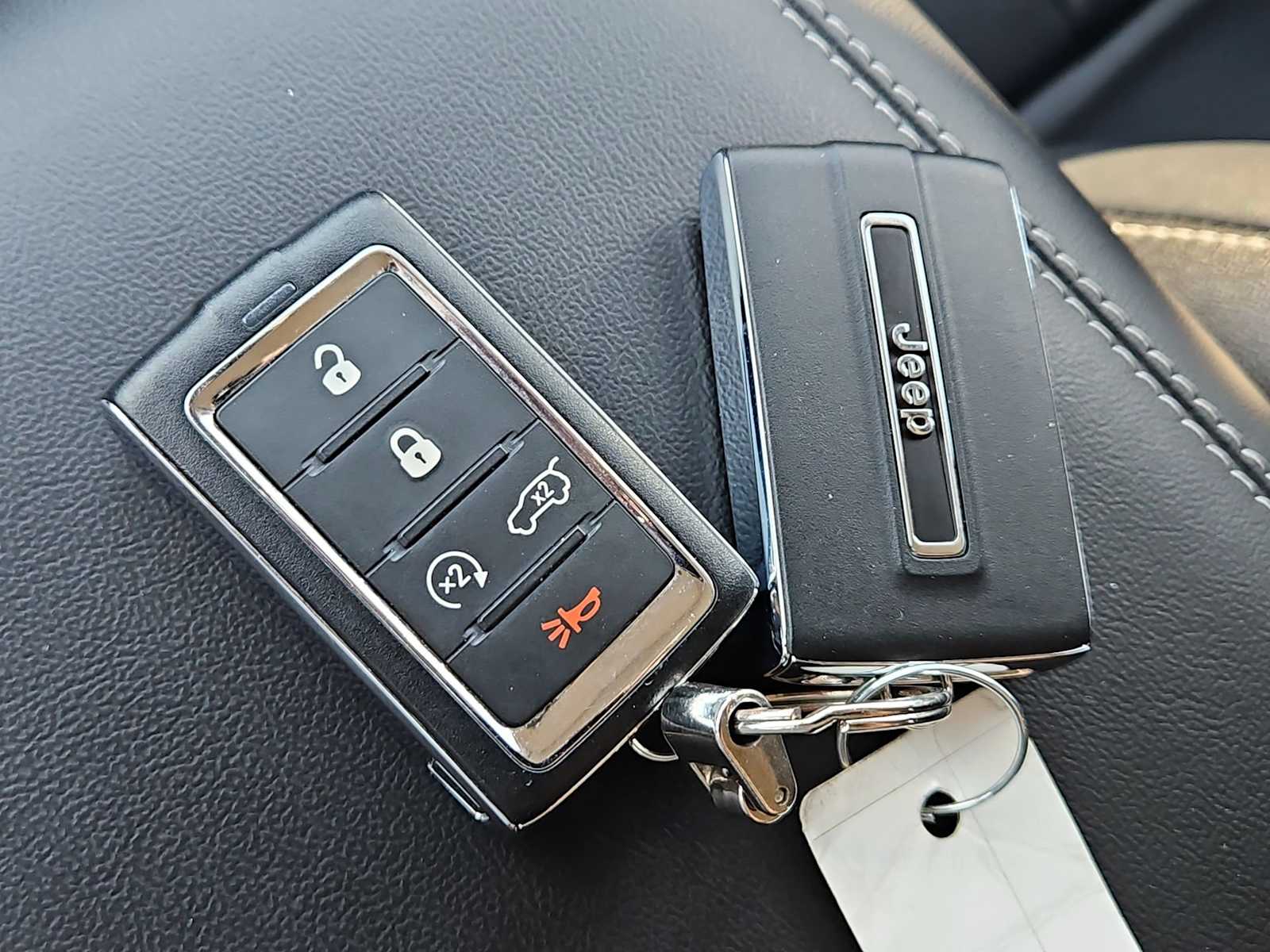 Thumbnail: 2022 Jeep Grand Cherokee - 37