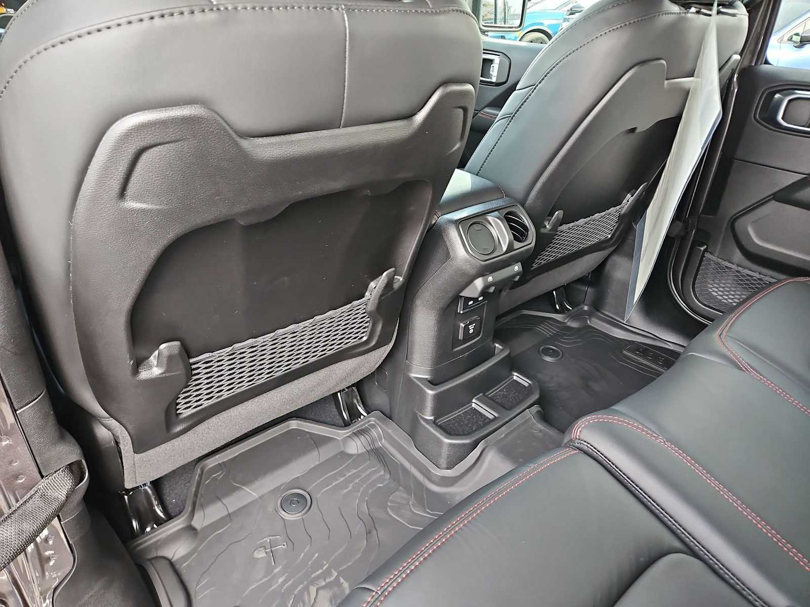 Thumbnail: 2026 Jeep Wrangler - 18