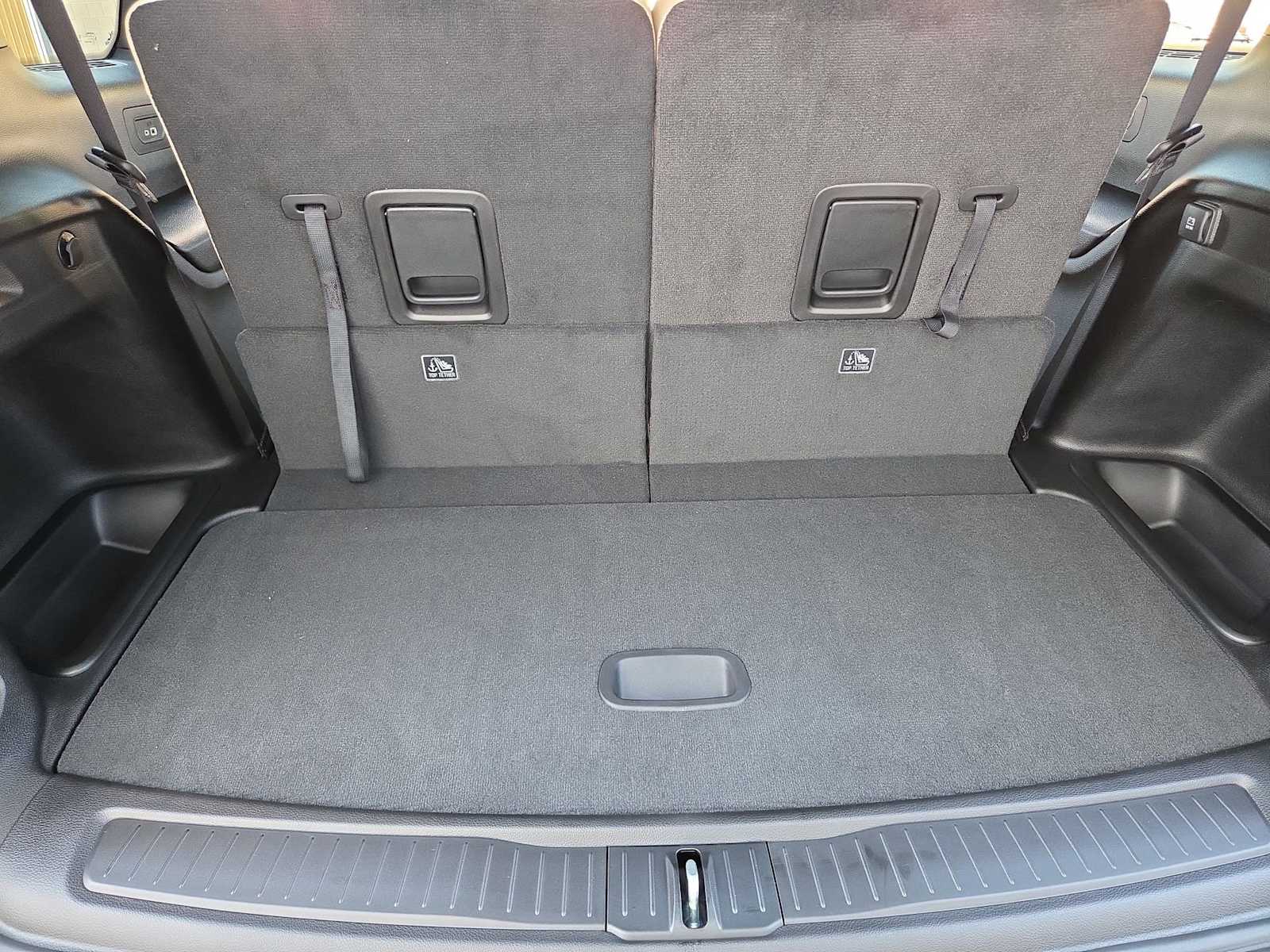 Thumbnail: 2025 Jeep Grand Cherokee - 35