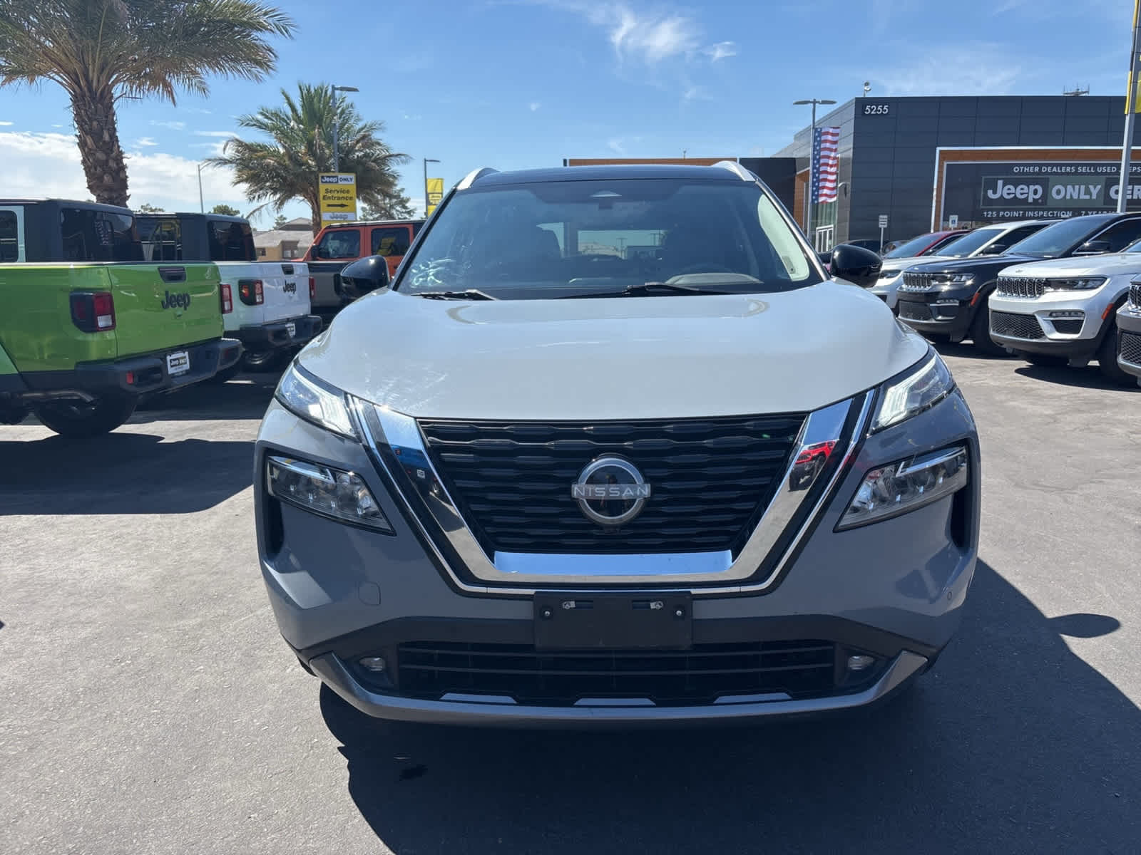 Thumbnail: 2022 Nissan Rogue - 2