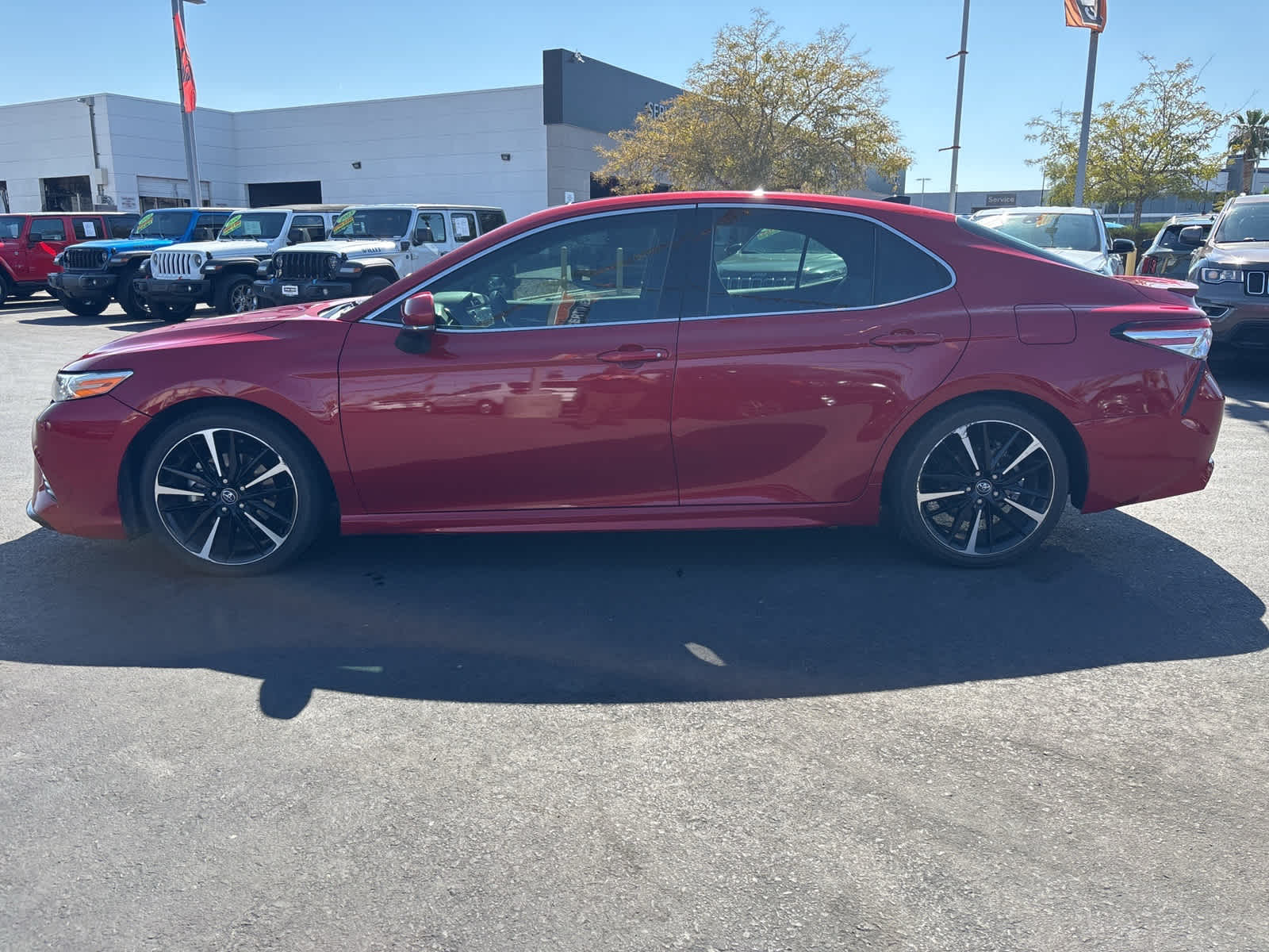 Thumbnail: 2020 Toyota Camry - 8