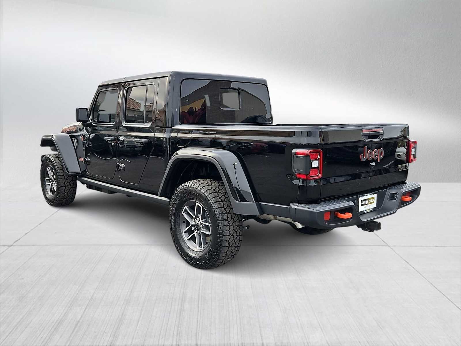 Thumbnail: 2026 Jeep Gladiator - 6