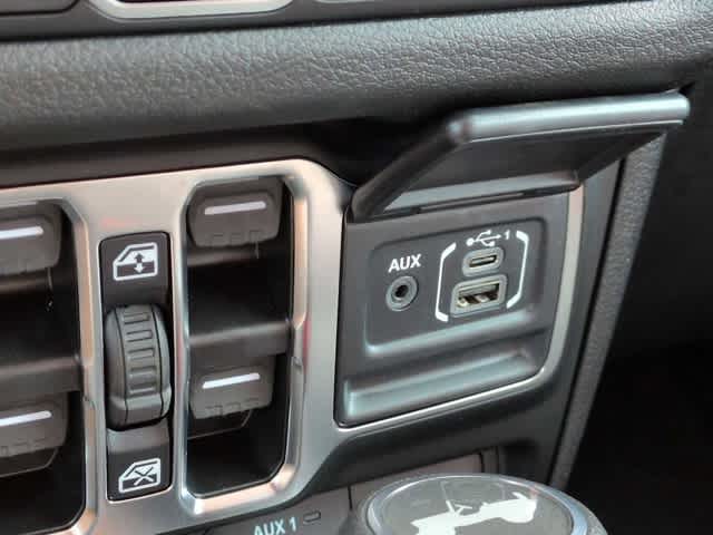 2026 Jeep Wrangler 4-Door Willys - Photo 30