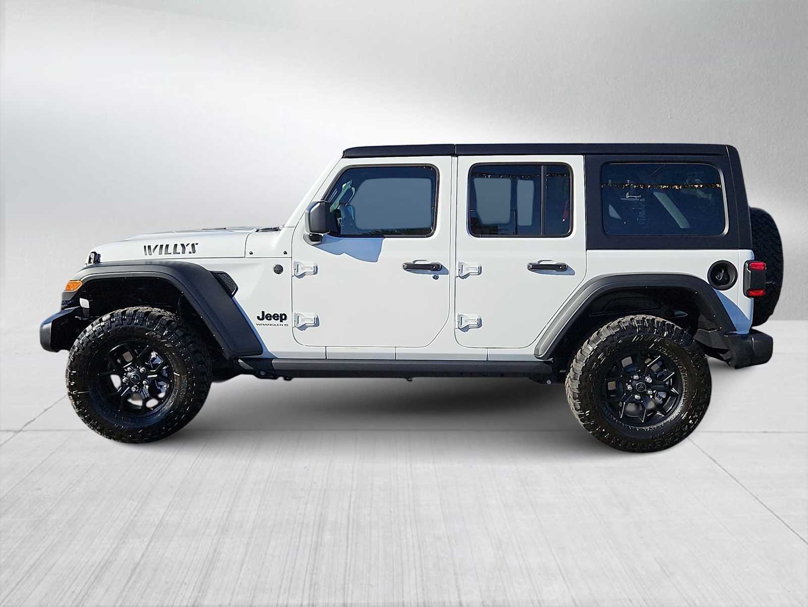 Thumbnail: 2026 Jeep Wrangler - 5