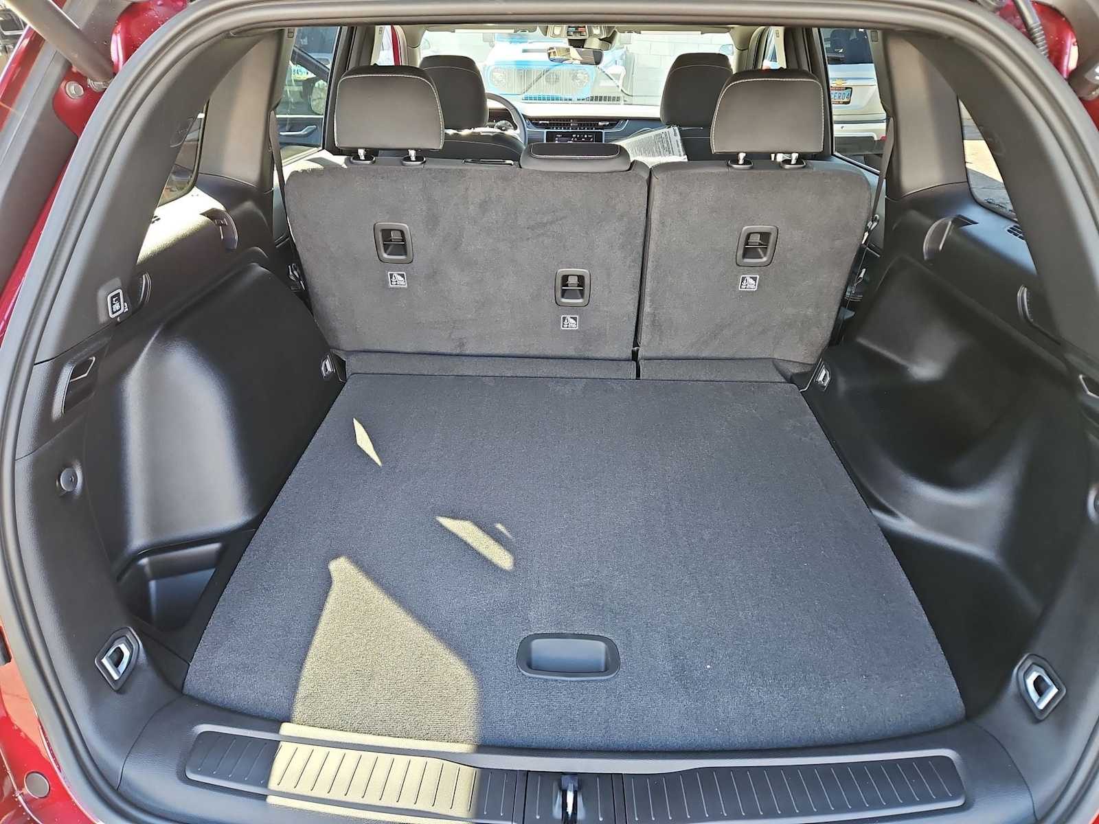 Thumbnail: 2026 Jeep Grand Cherokee - 33