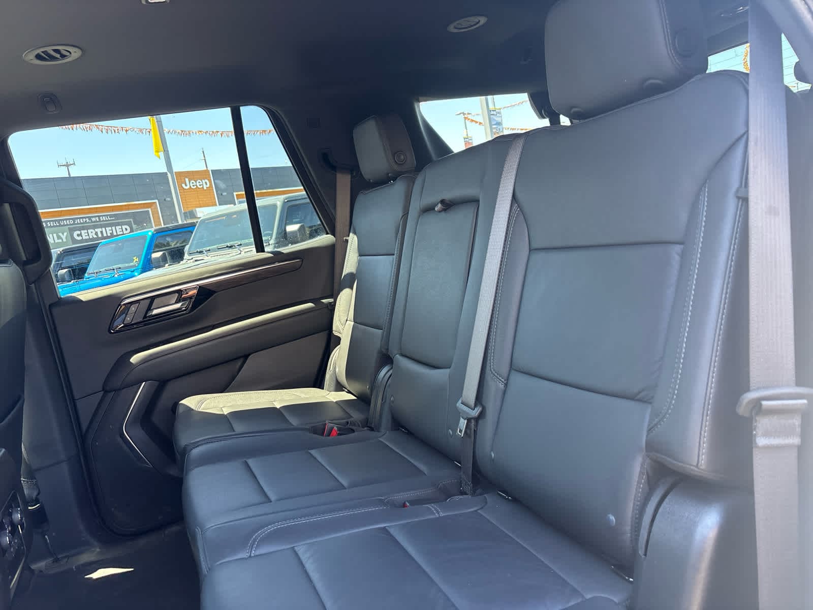 Thumbnail: 2025 Chevrolet Tahoe - 14