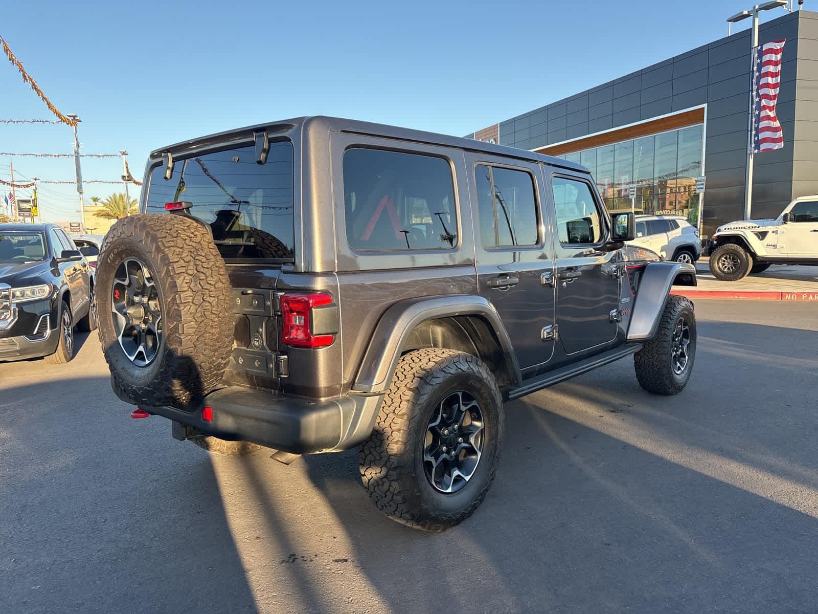 Thumbnail: 2020 Jeep Wrangler - 5