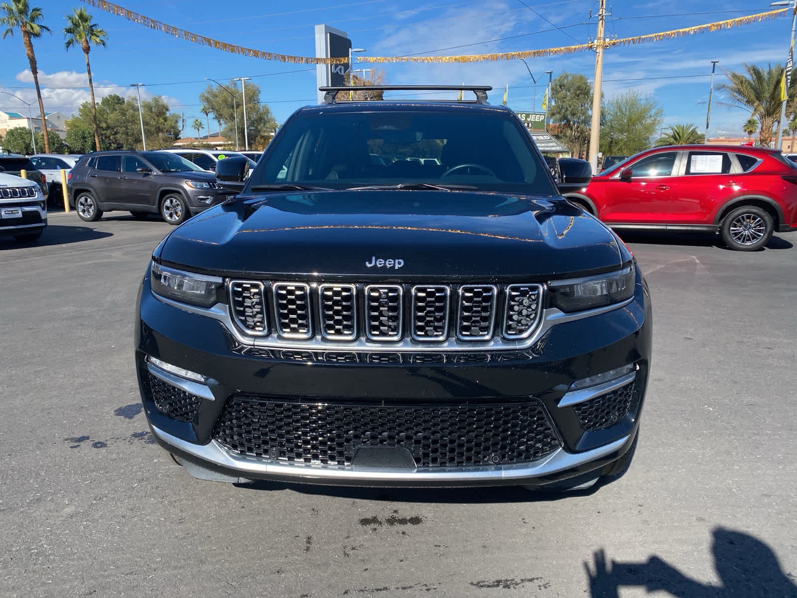 2022 Jeep Grand Cherokee Summit photo 2