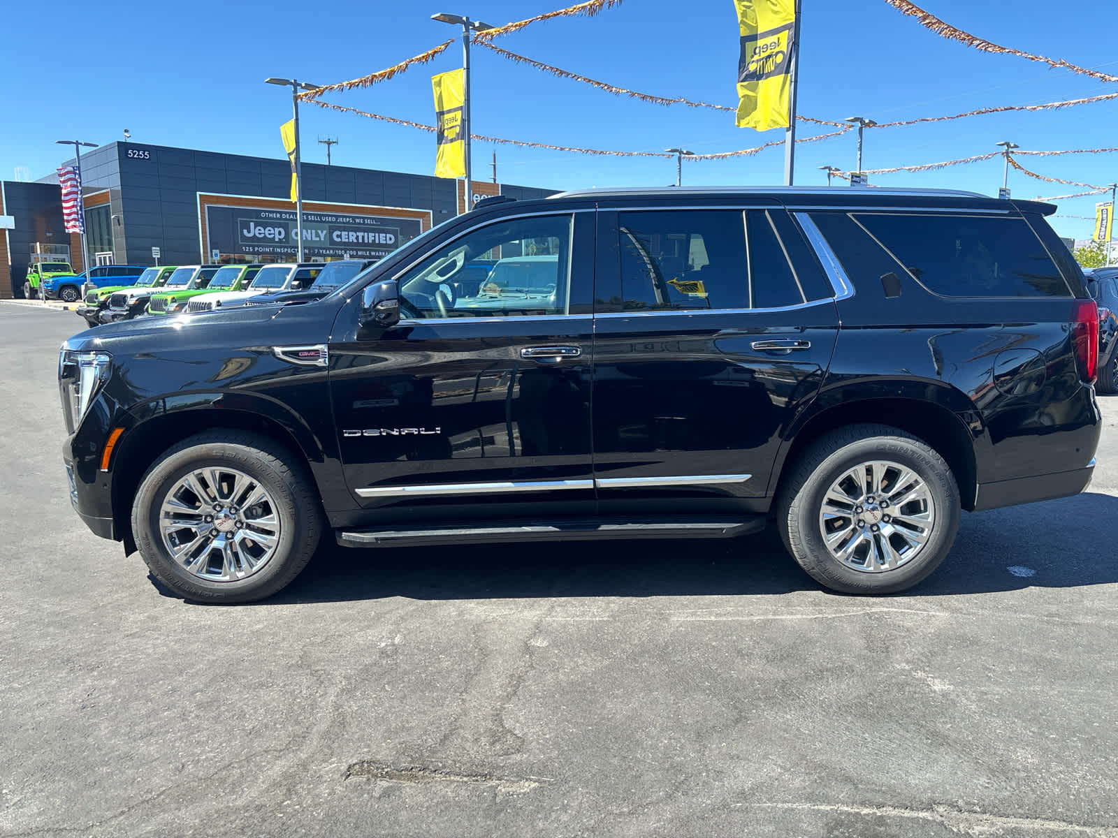 Thumbnail: 2025 GMC Yukon - 8