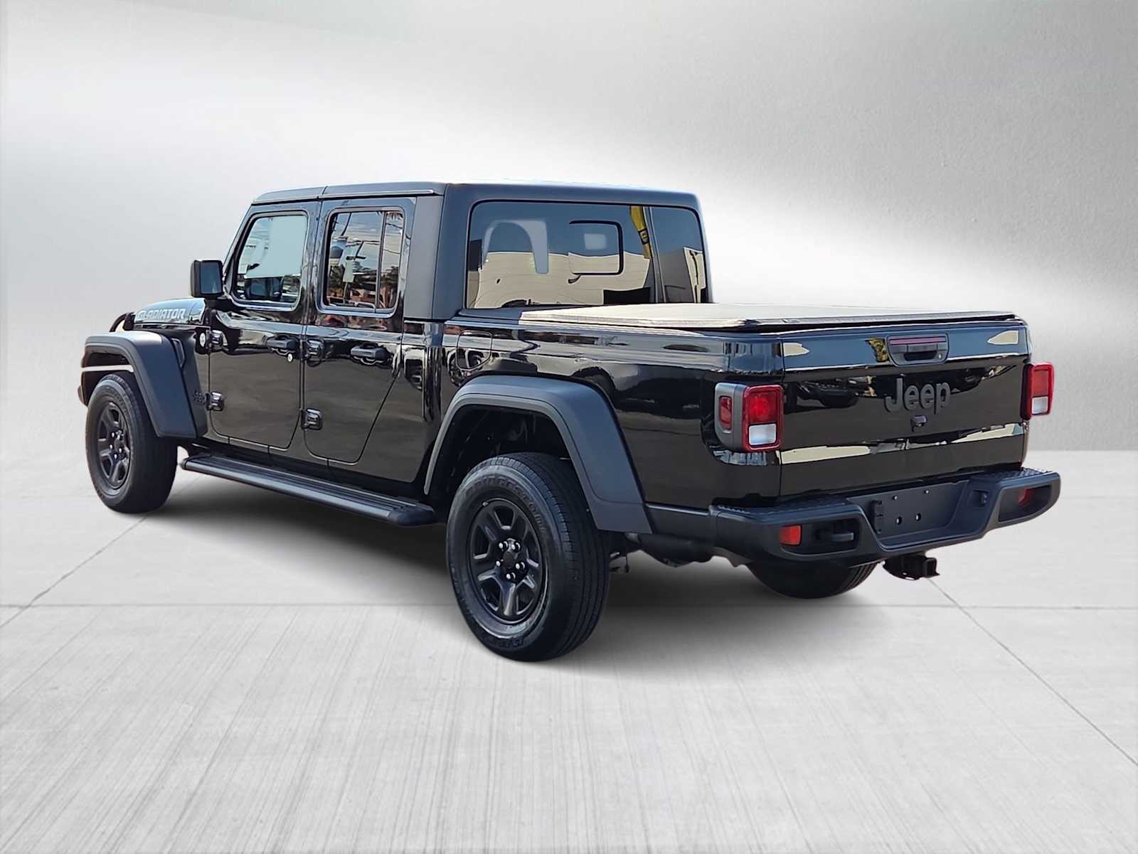 Thumbnail: 2021 Jeep Gladiator - 6