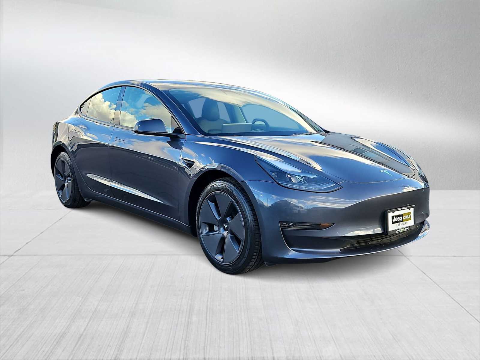 Thumbnail: 2023 Tesla Model 3 - 2