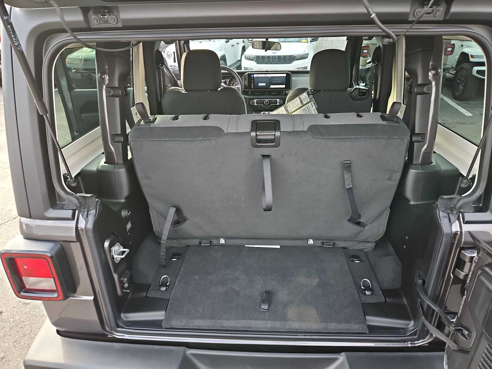 Thumbnail: 2026 Jeep Wrangler - 30