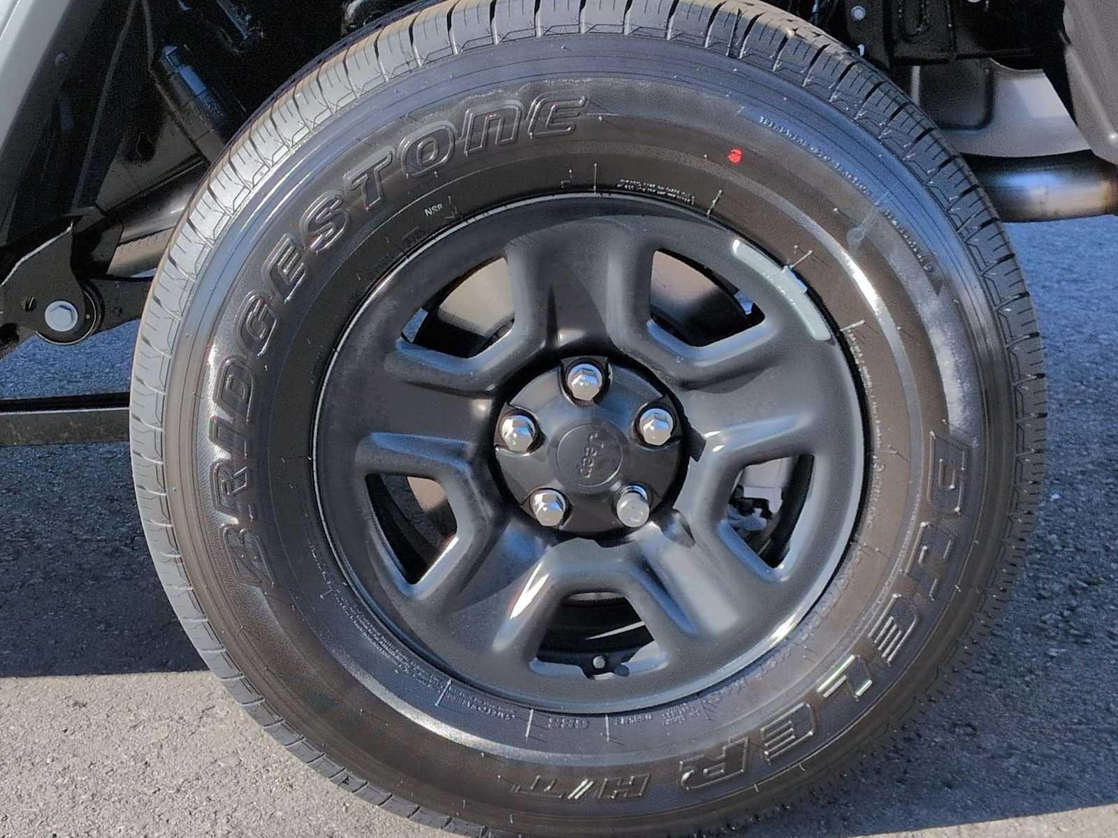 Thumbnail: 2026 Jeep Gladiator - 13