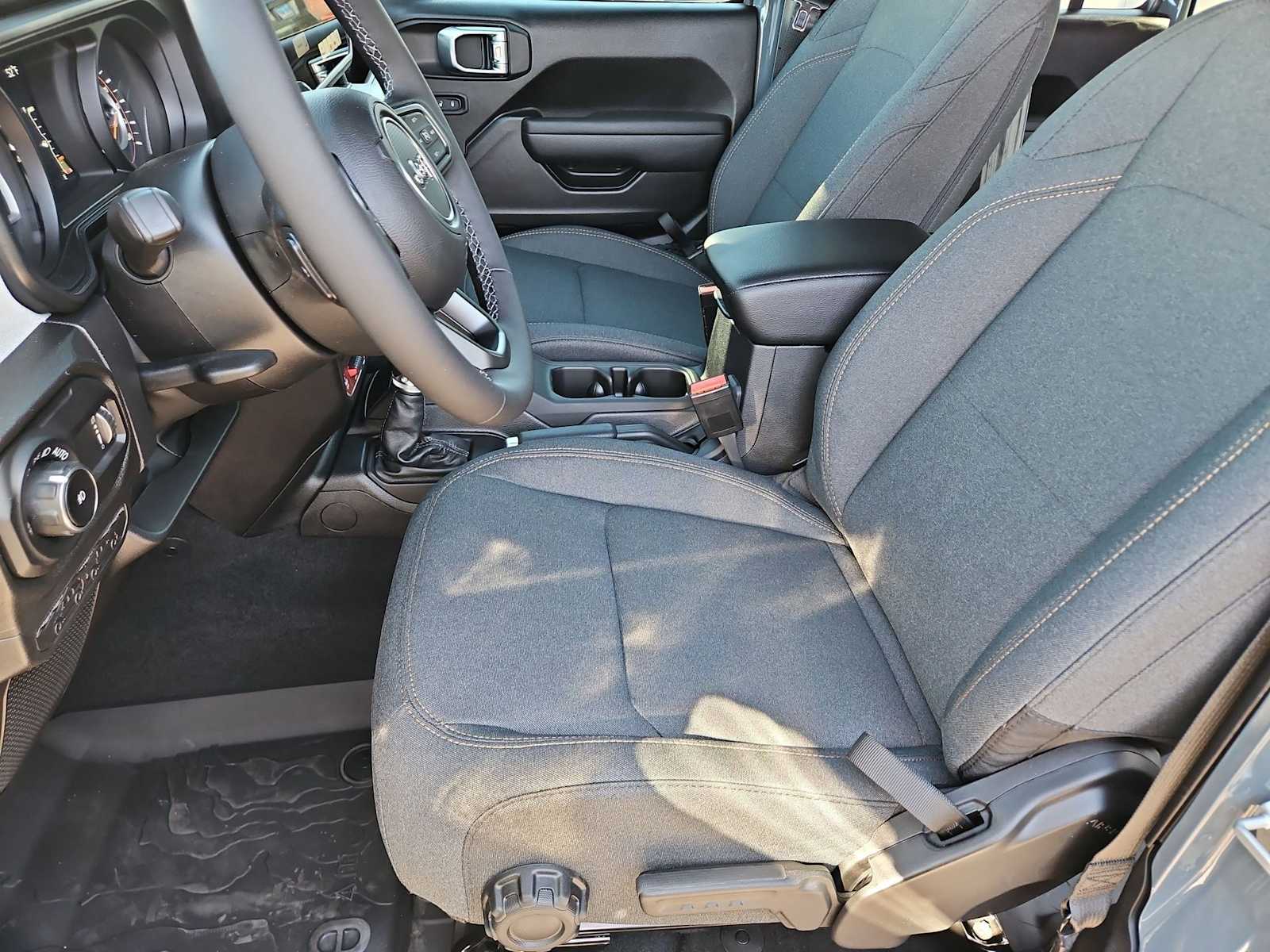 Thumbnail: 2026 Jeep Wrangler - 16