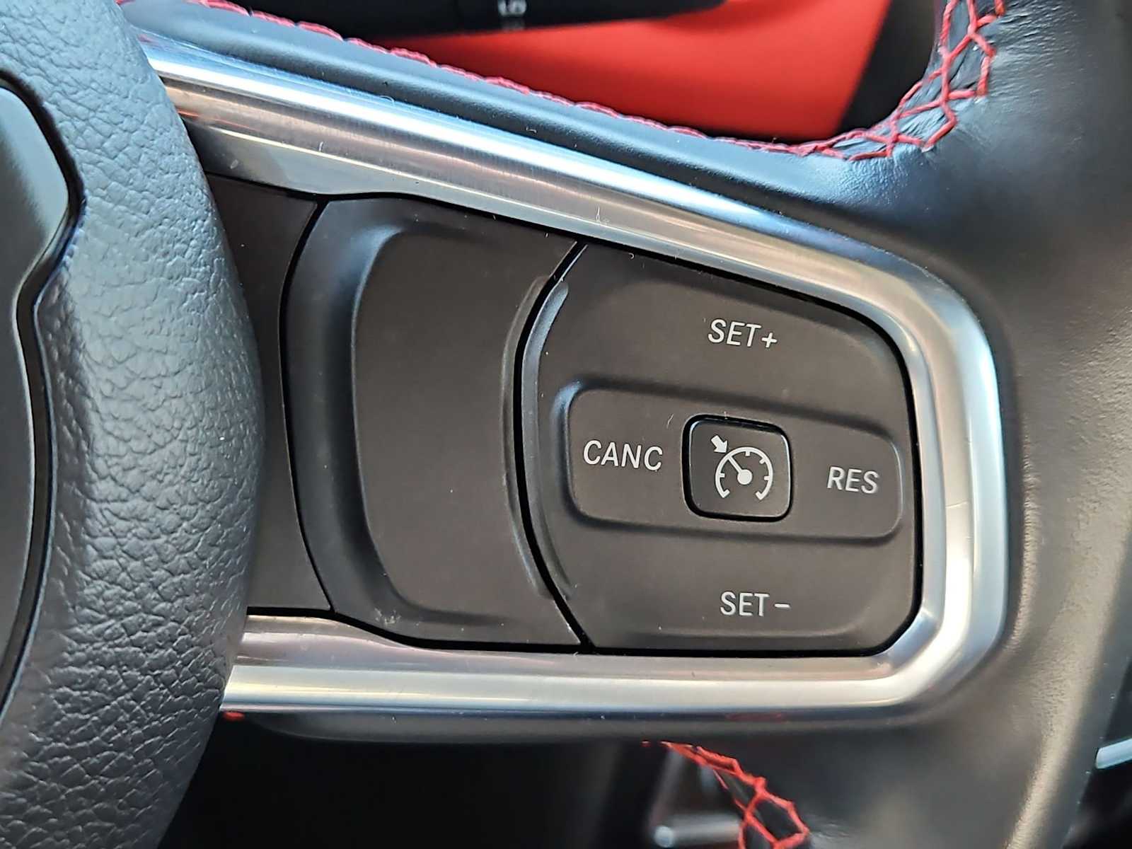 Thumbnail: 2022 Jeep Gladiator - 39