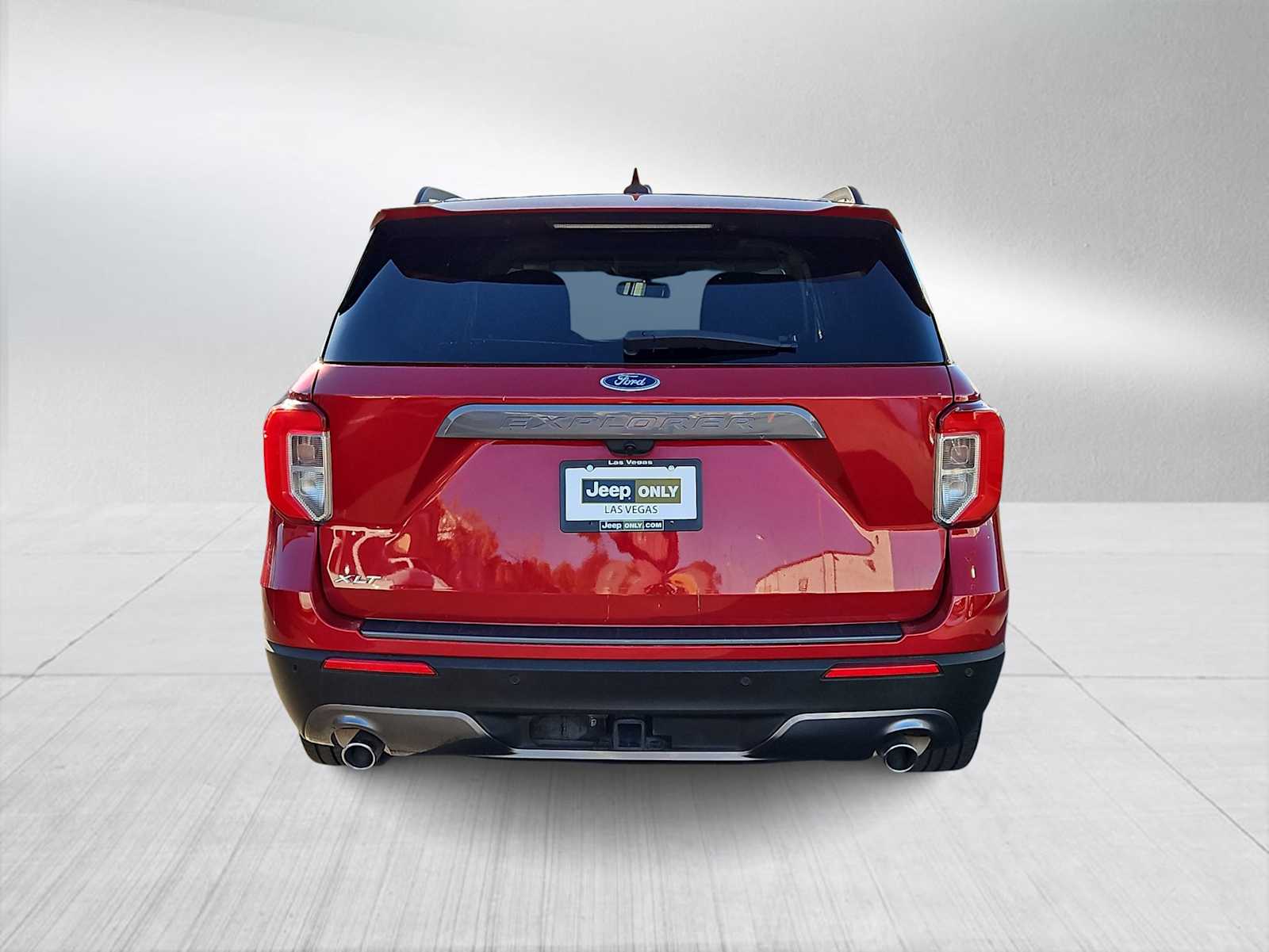 Thumbnail: 2022 Ford Explorer - 7