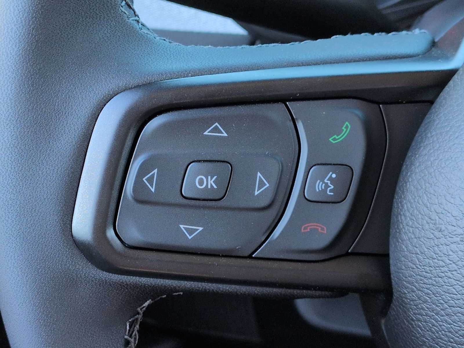 Thumbnail: 2025 Jeep Gladiator - 23