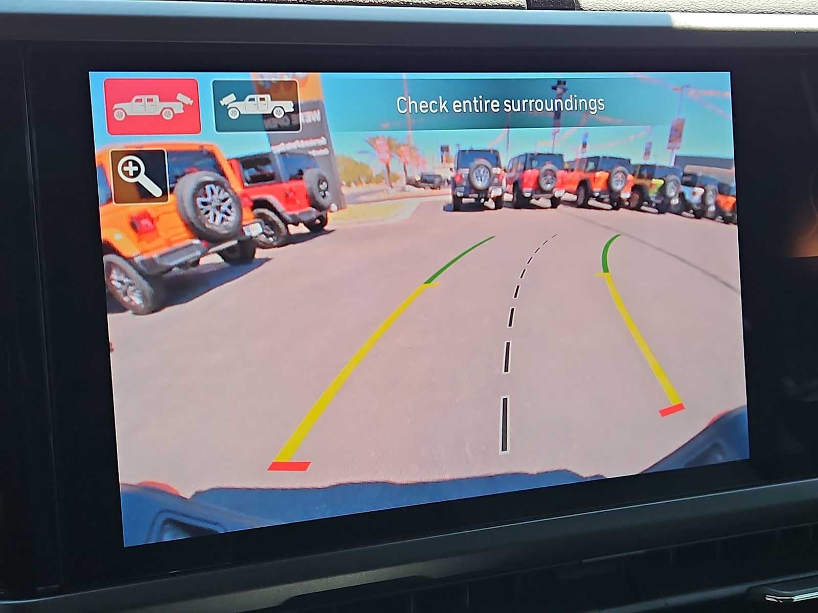 Thumbnail: 2025 Jeep Gladiator - 26