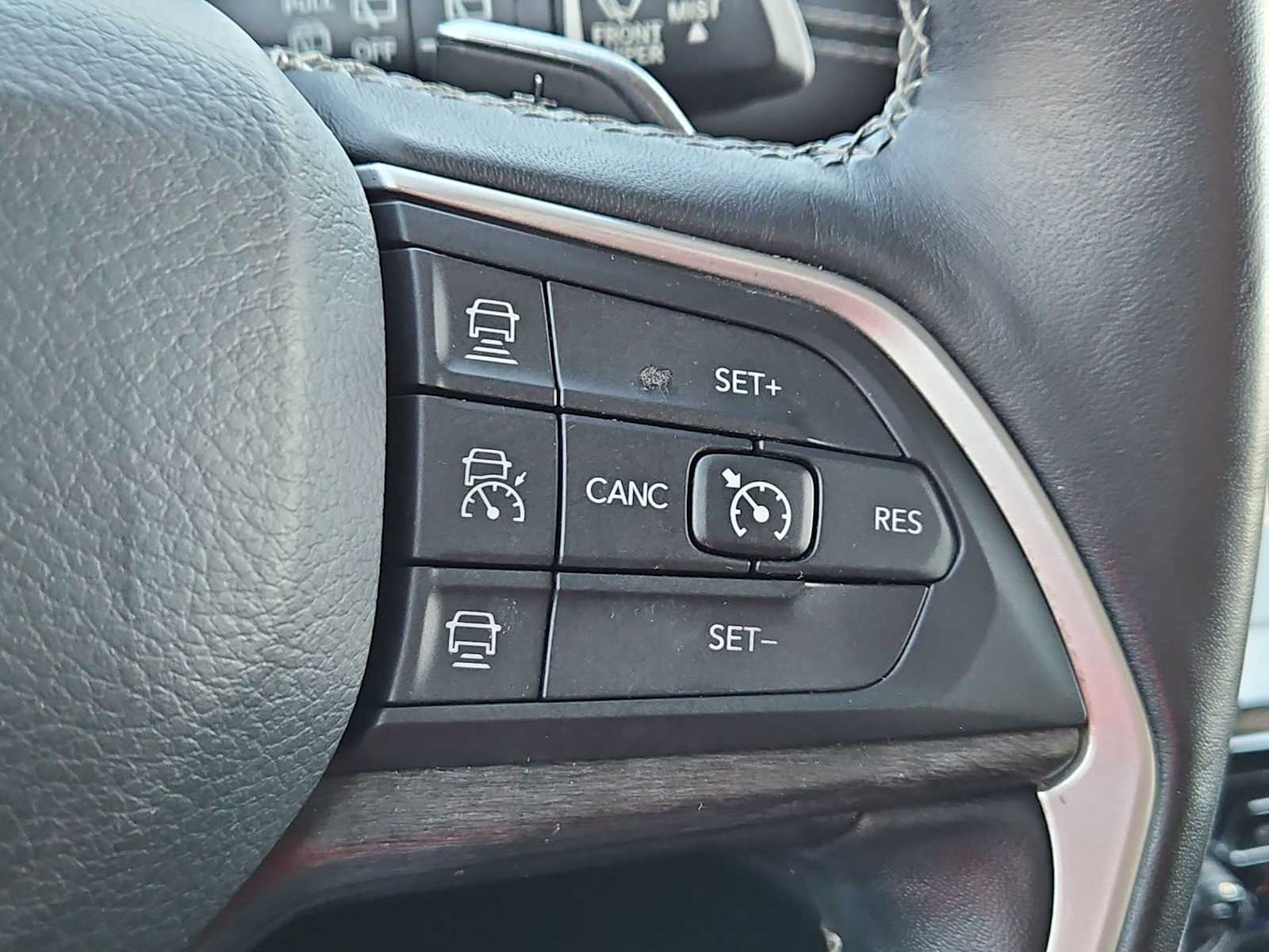 Thumbnail: 2021 Jeep Grand Cherokee L - 25