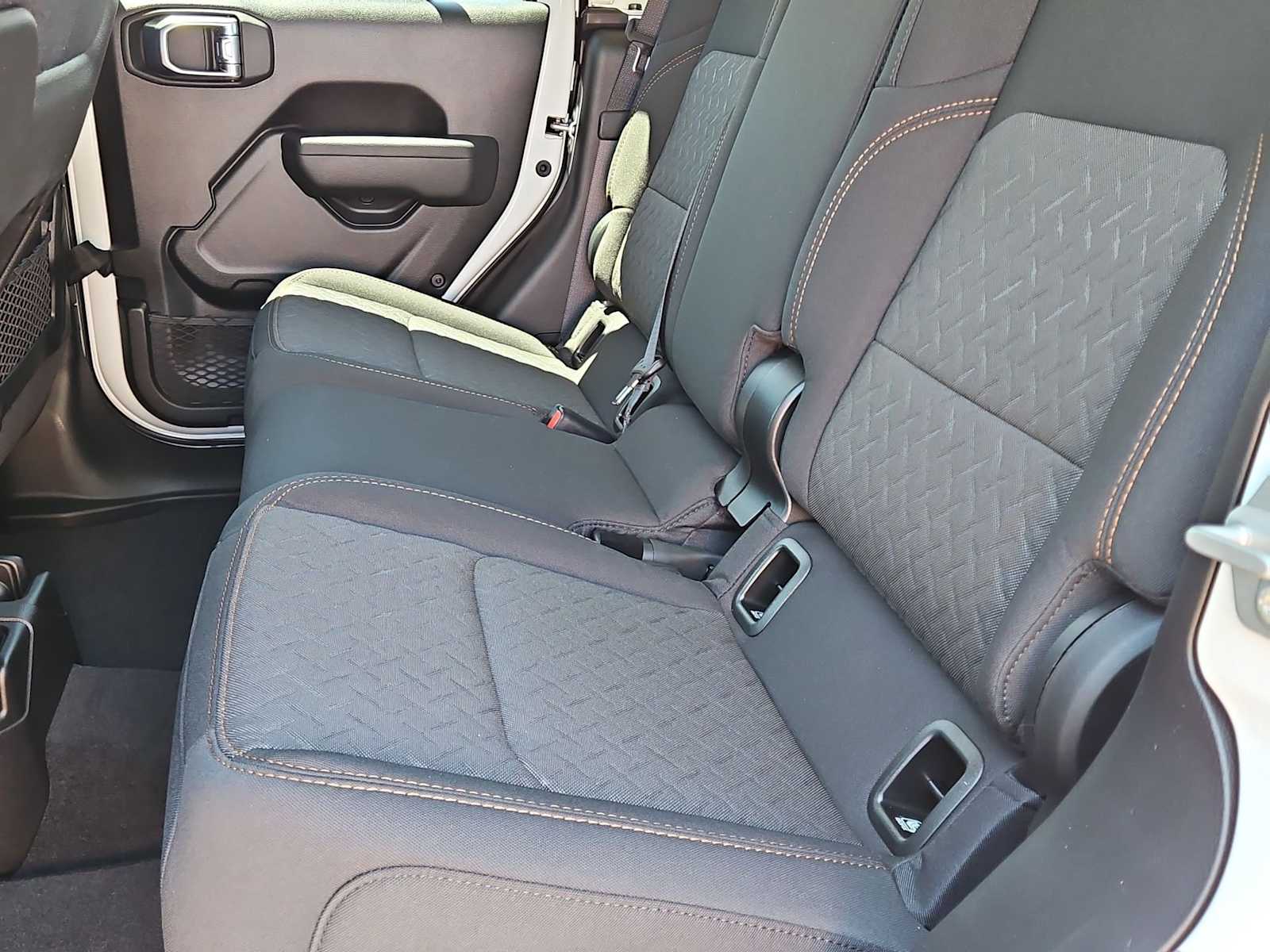 Thumbnail: 2025 Jeep Gladiator - 16