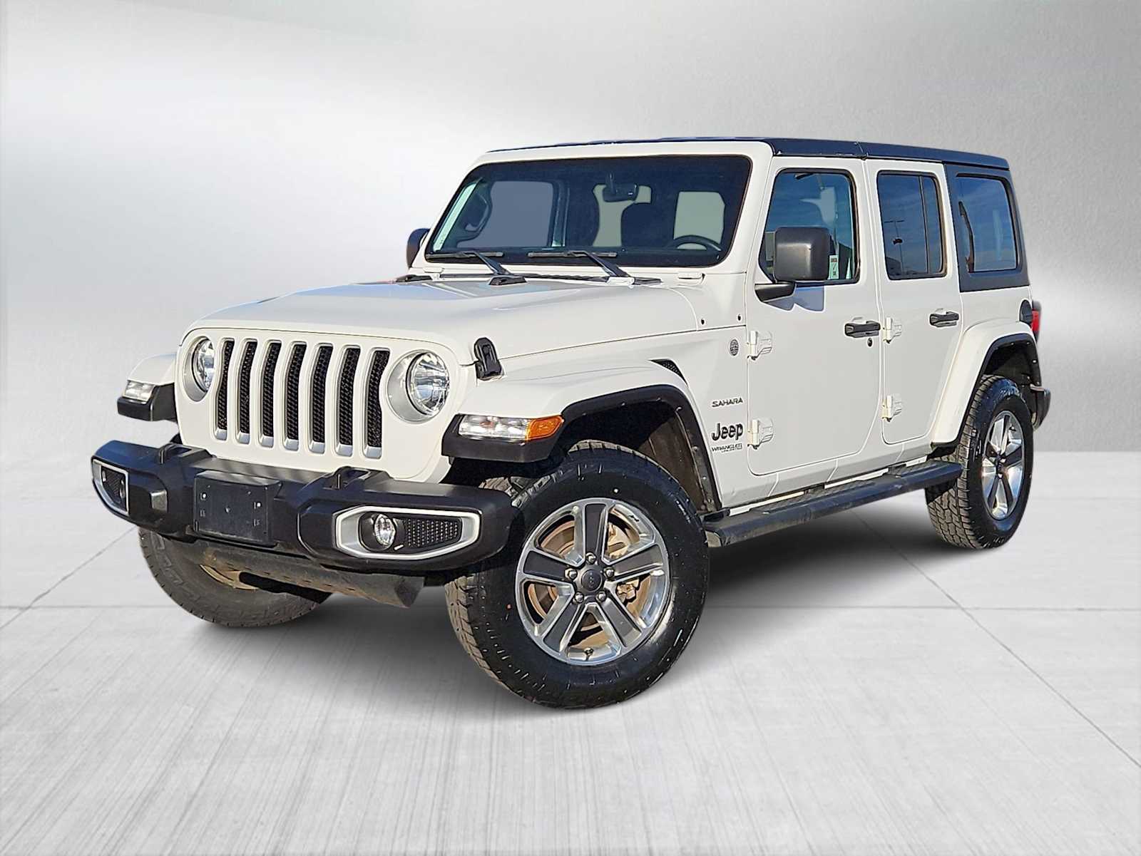 2022 Jeep Wrangler Unlimited Sahara's photo