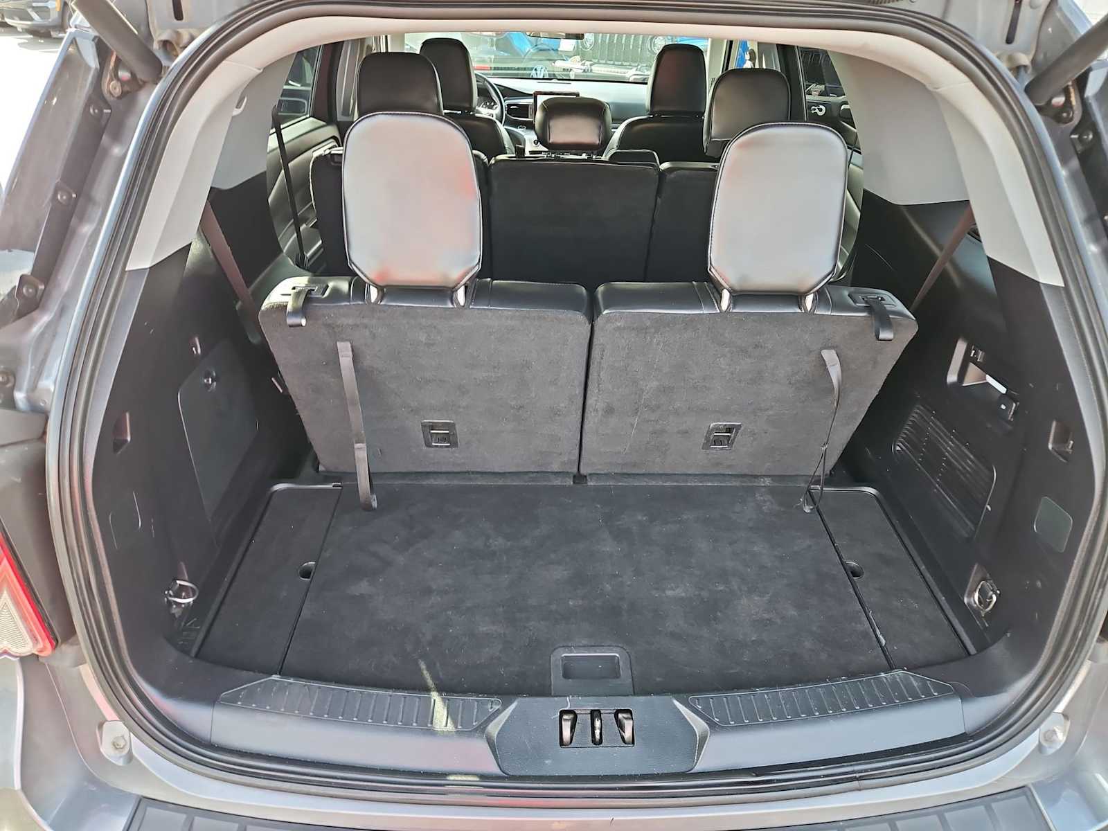 Thumbnail: 2021 Ford Explorer - 50