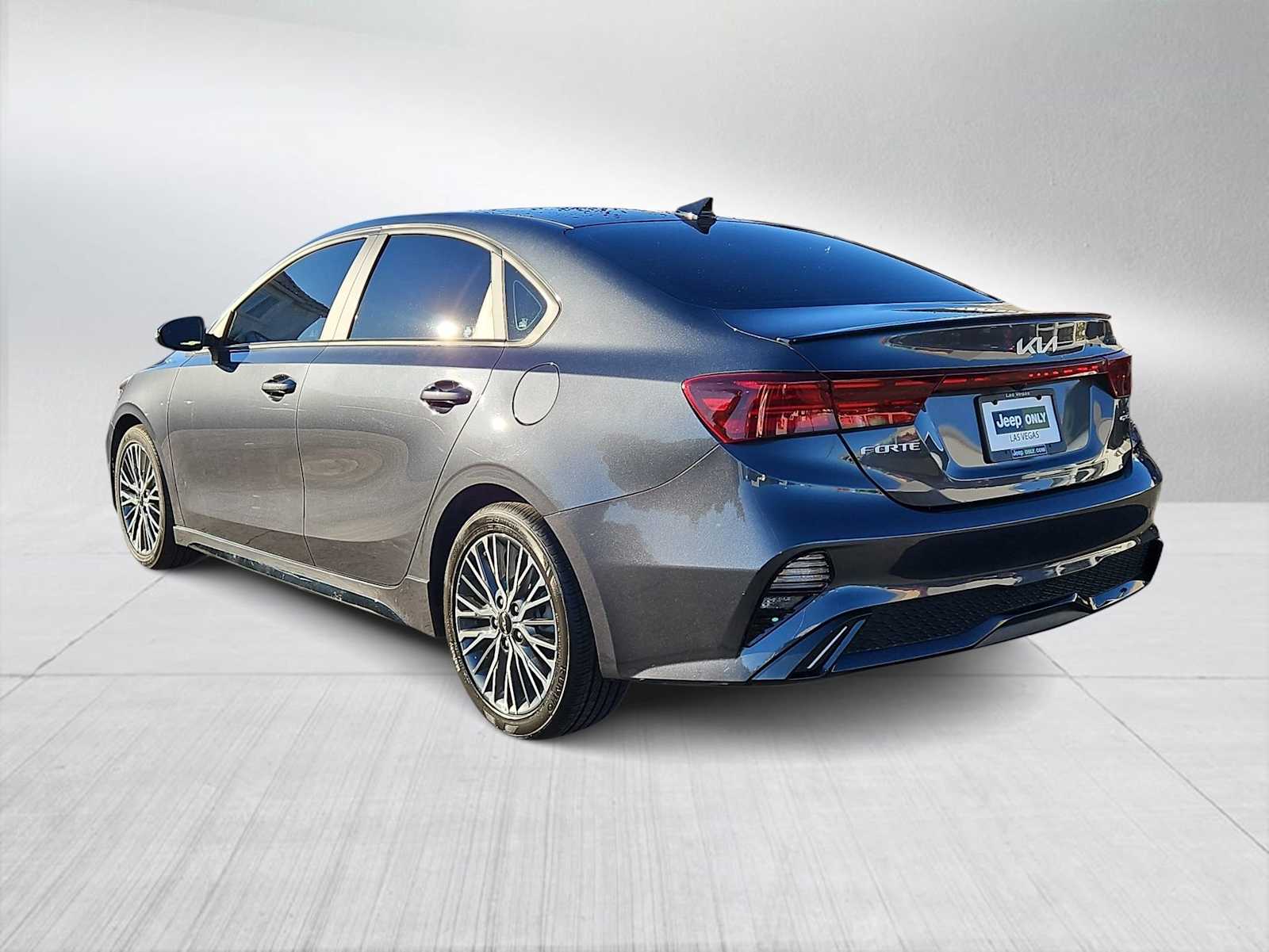 Thumbnail: 2023 Kia Forte - 6