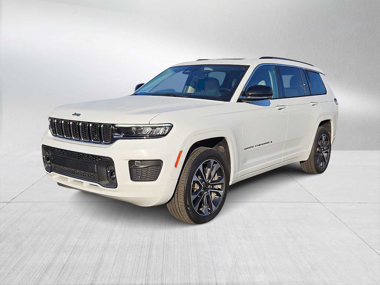 Thumbnail: 2021 Jeep Grand Cherokee L - 4