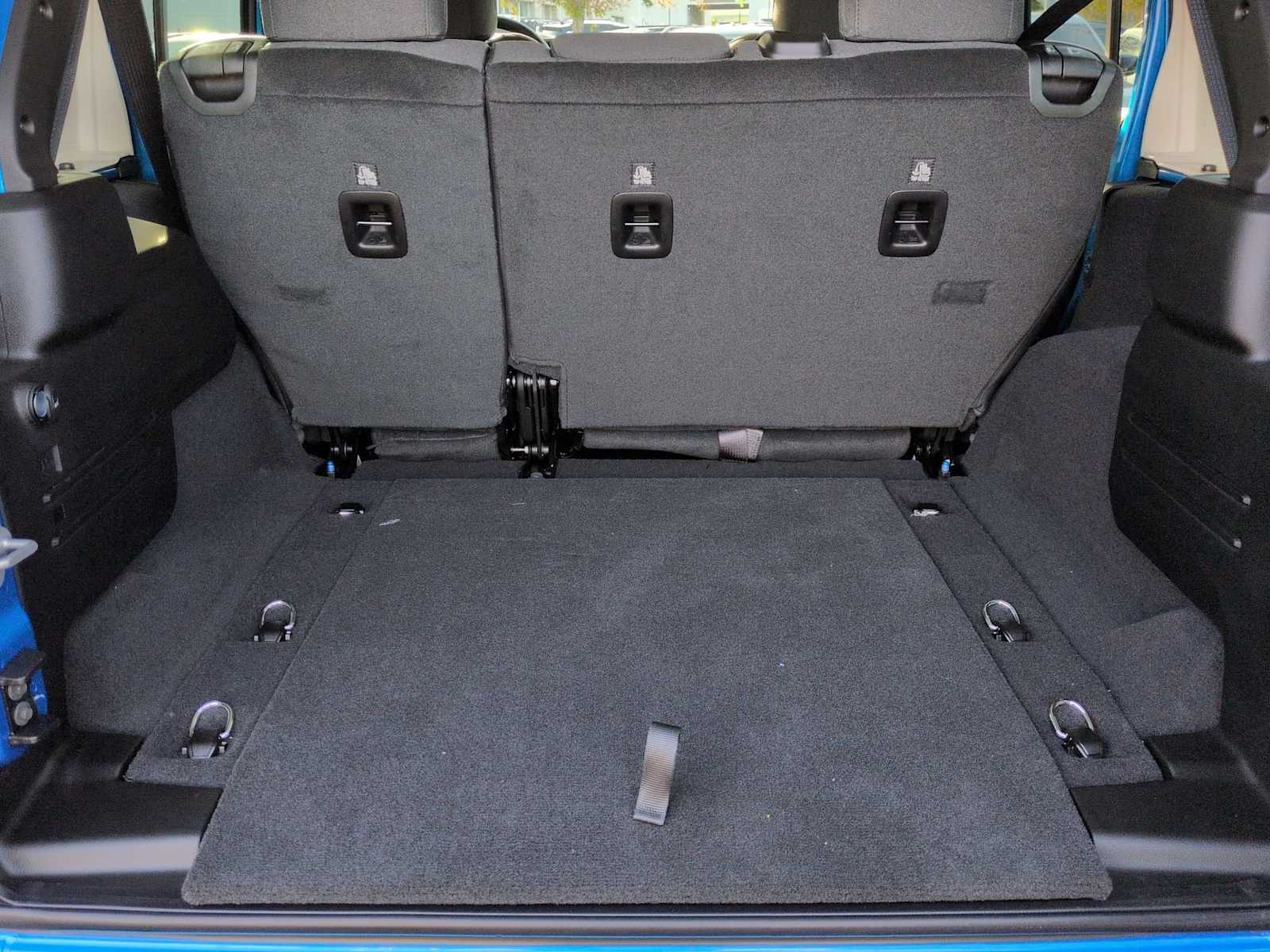 Thumbnail: 2026 Jeep Wrangler - 32