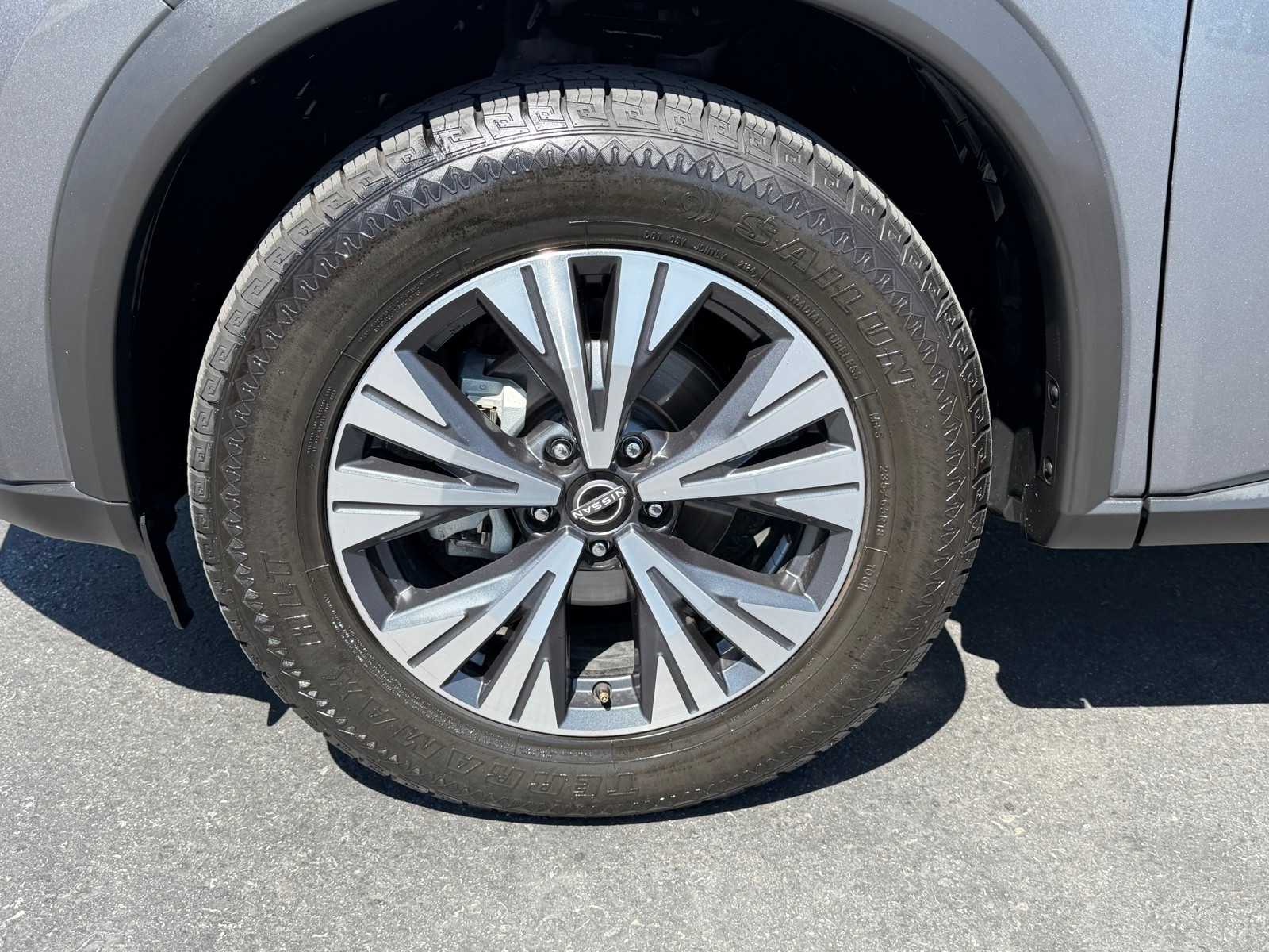 Thumbnail: 2023 Nissan Rogue - 29