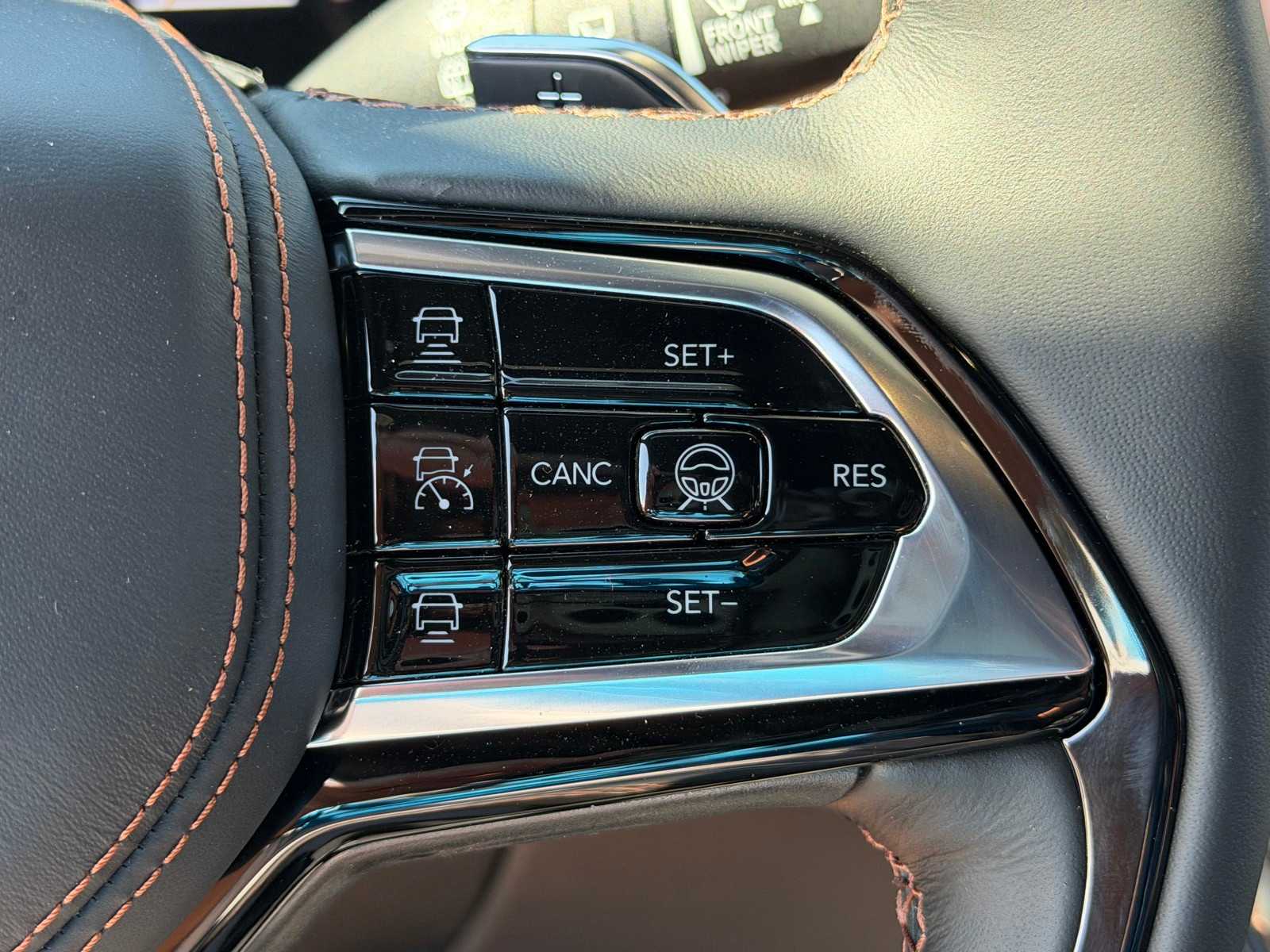 Thumbnail: 2026 Jeep Grand Cherokee - 14