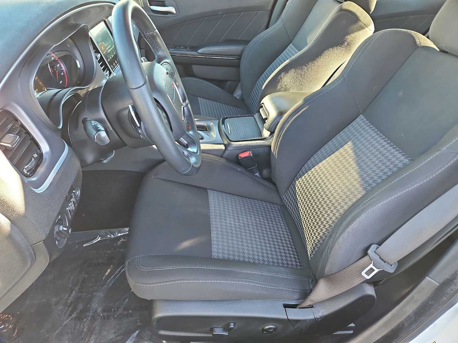 Thumbnail: 2019 Dodge Charger - 17