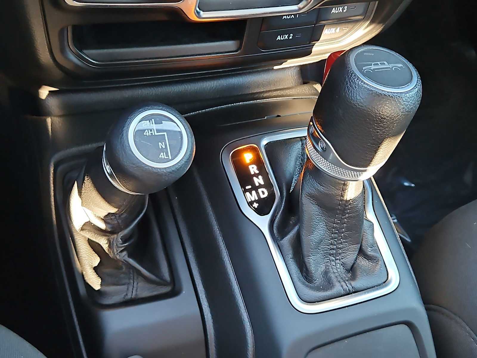 Thumbnail: 2022 Jeep Gladiator - 29