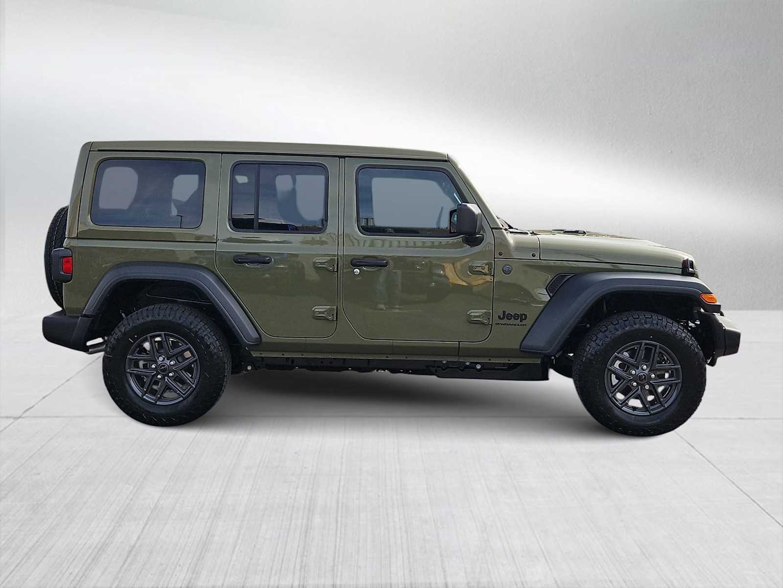 Thumbnail: 2026 Jeep Wrangler - 9