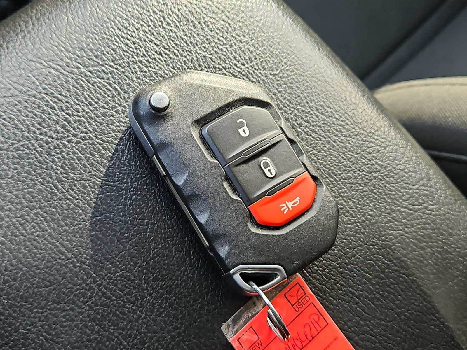 Thumbnail: 2021 Jeep Wrangler - 31