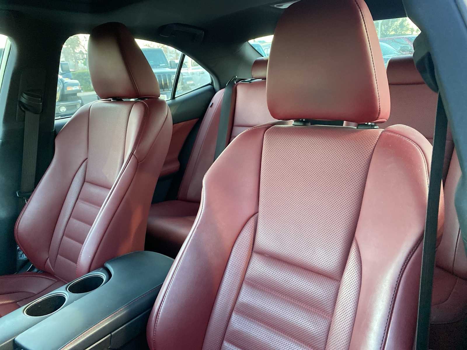 Thumbnail: 2016 Lexus IS - 15