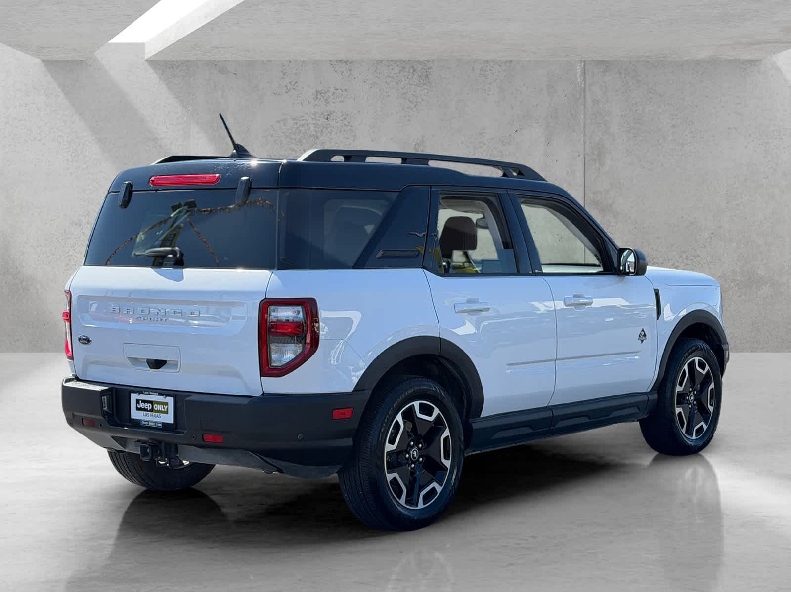 Thumbnail: 2023 Ford Bronco Sport - 7