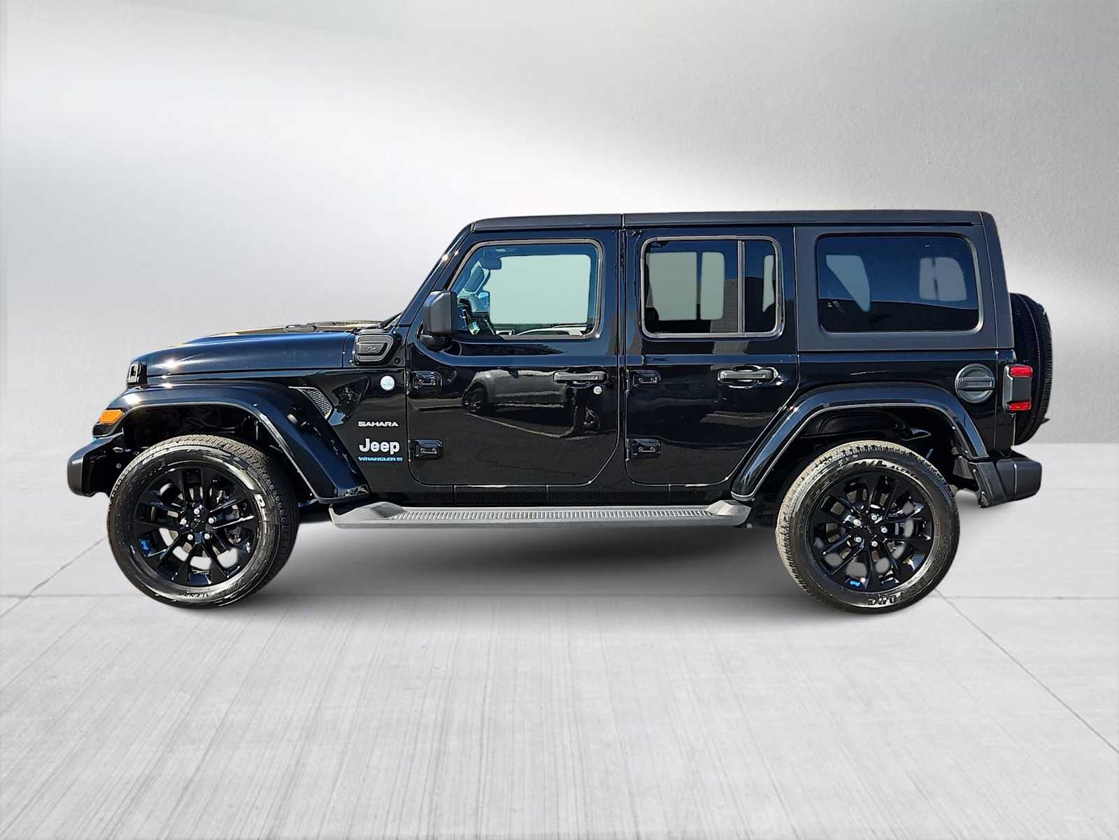 Thumbnail: 2023 Jeep Wrangler - 5