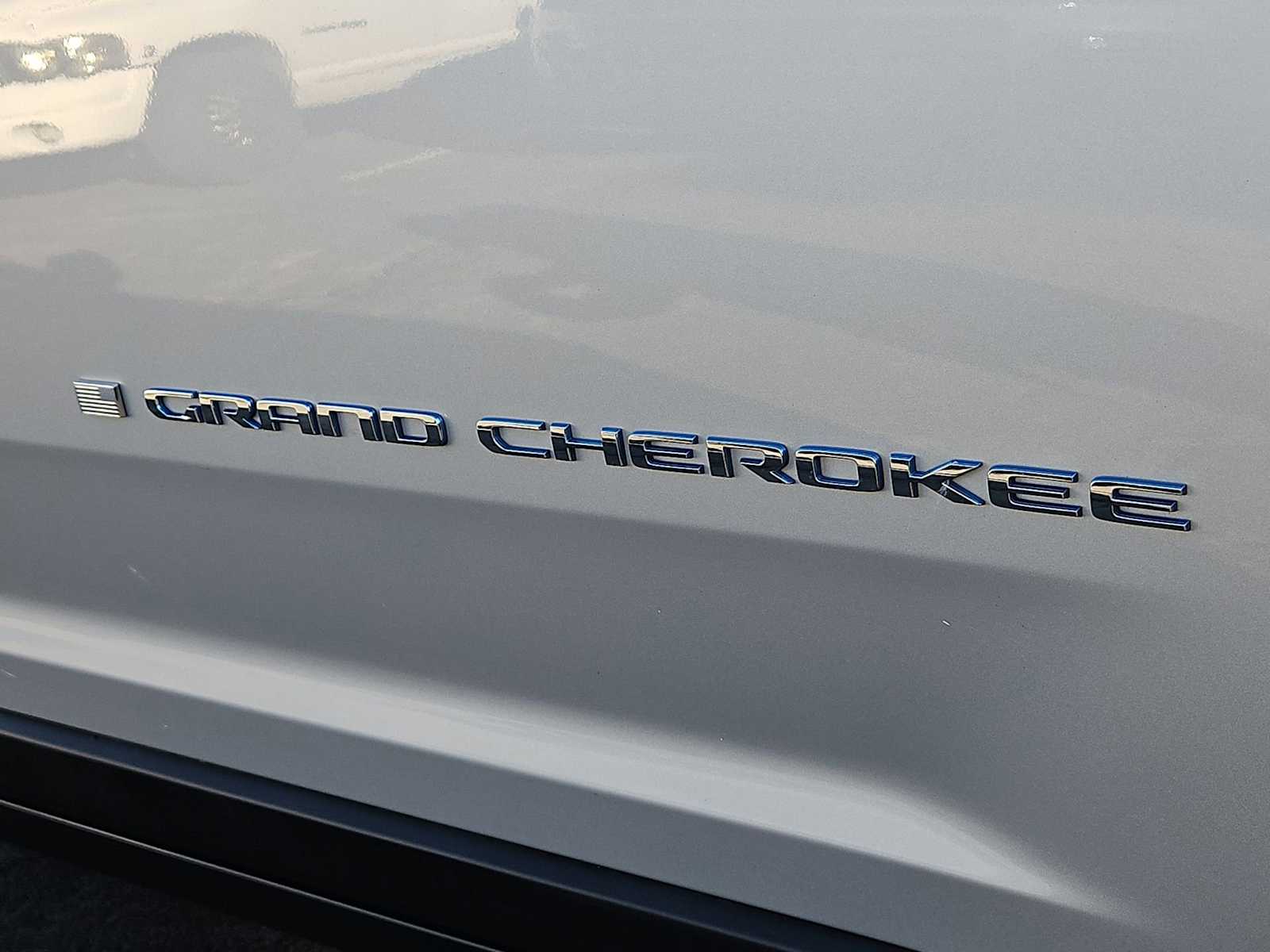 Thumbnail: 2022 Jeep Grand Cherokee - 13