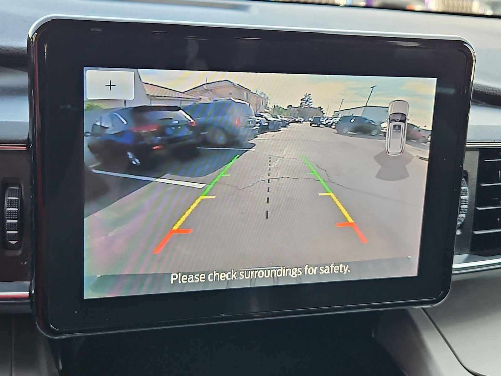 Thumbnail: 2021 Ford Explorer - 46