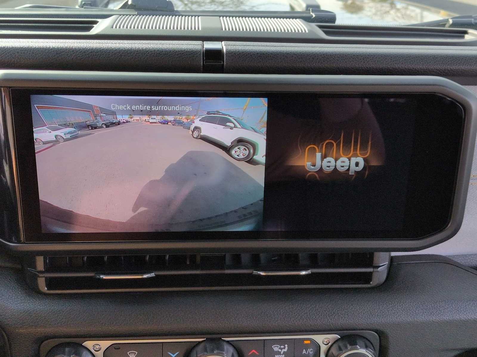 Thumbnail: 2026 Jeep Wrangler - 28